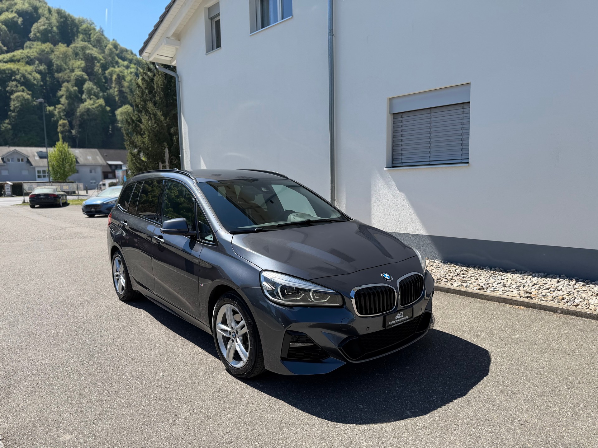 BMW 216i Gran Tourer M Sport-showroom-element-1