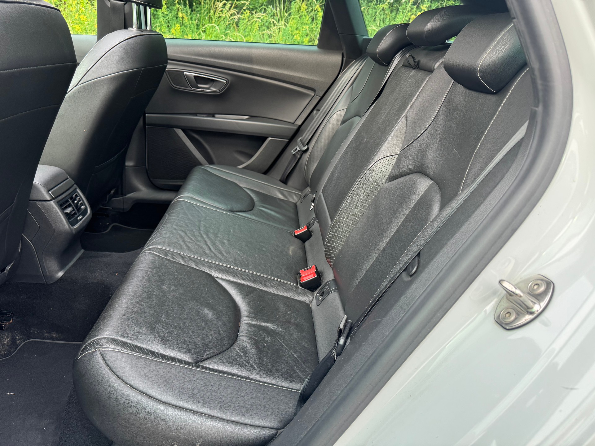 SEAT Leon ST 2.0 TSI Cupra-image-8