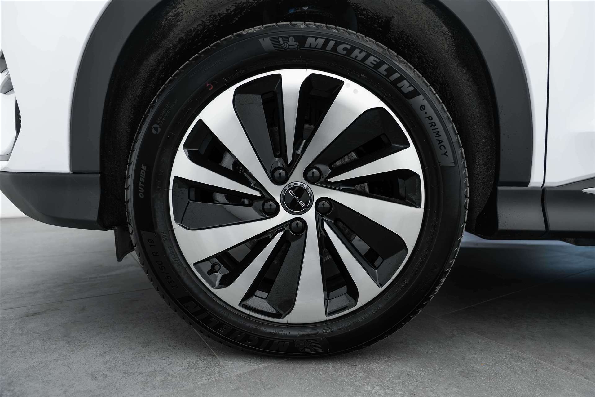 BYD Seal U DM-i PHEV Design AWD 324PS Automat-image-5