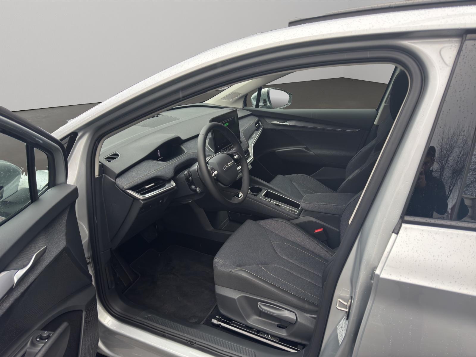 SKODA Elroq 60-image-5