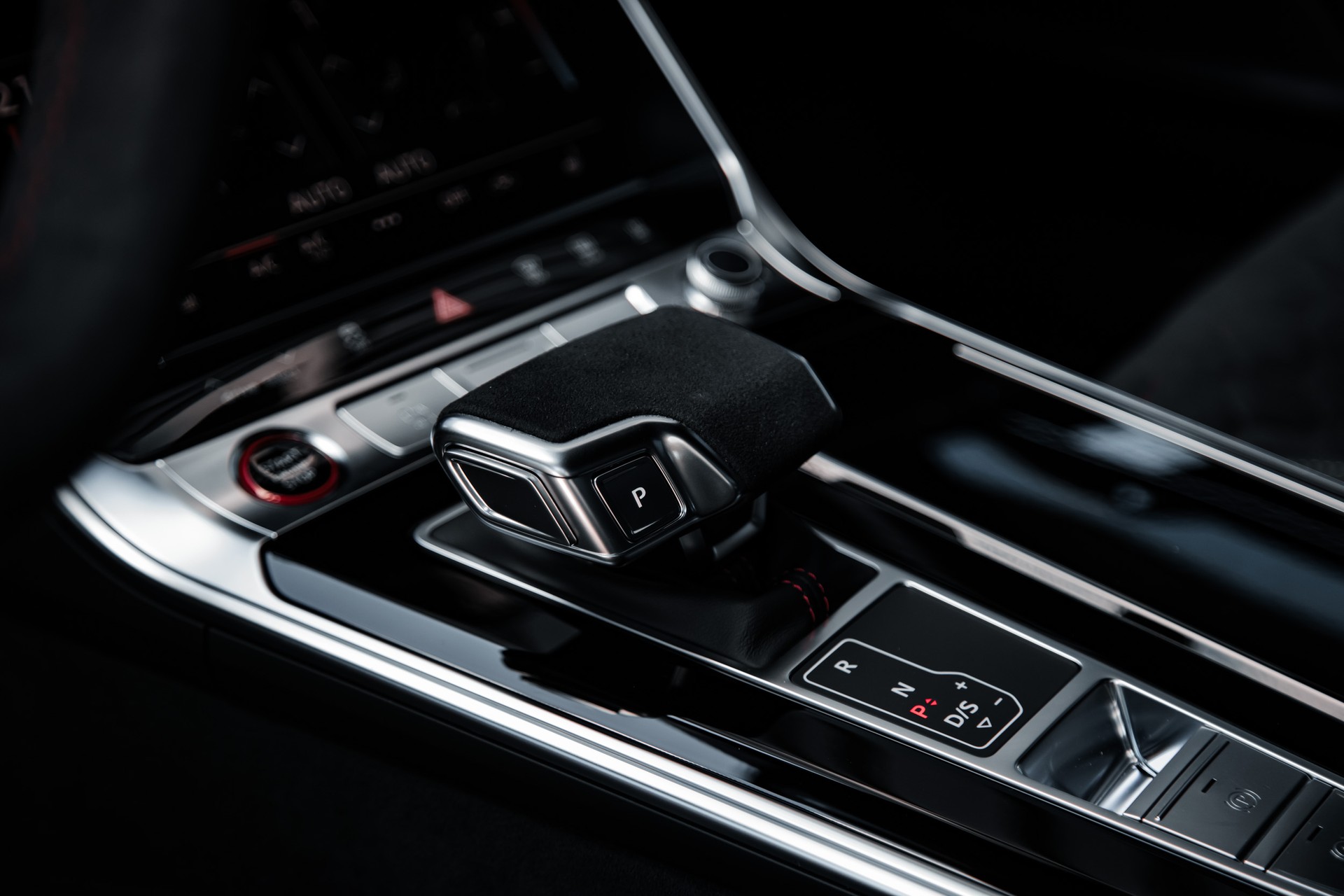 AUDI RS6 Avant GT 4.0 TFS quattro 1 of 660-image-16