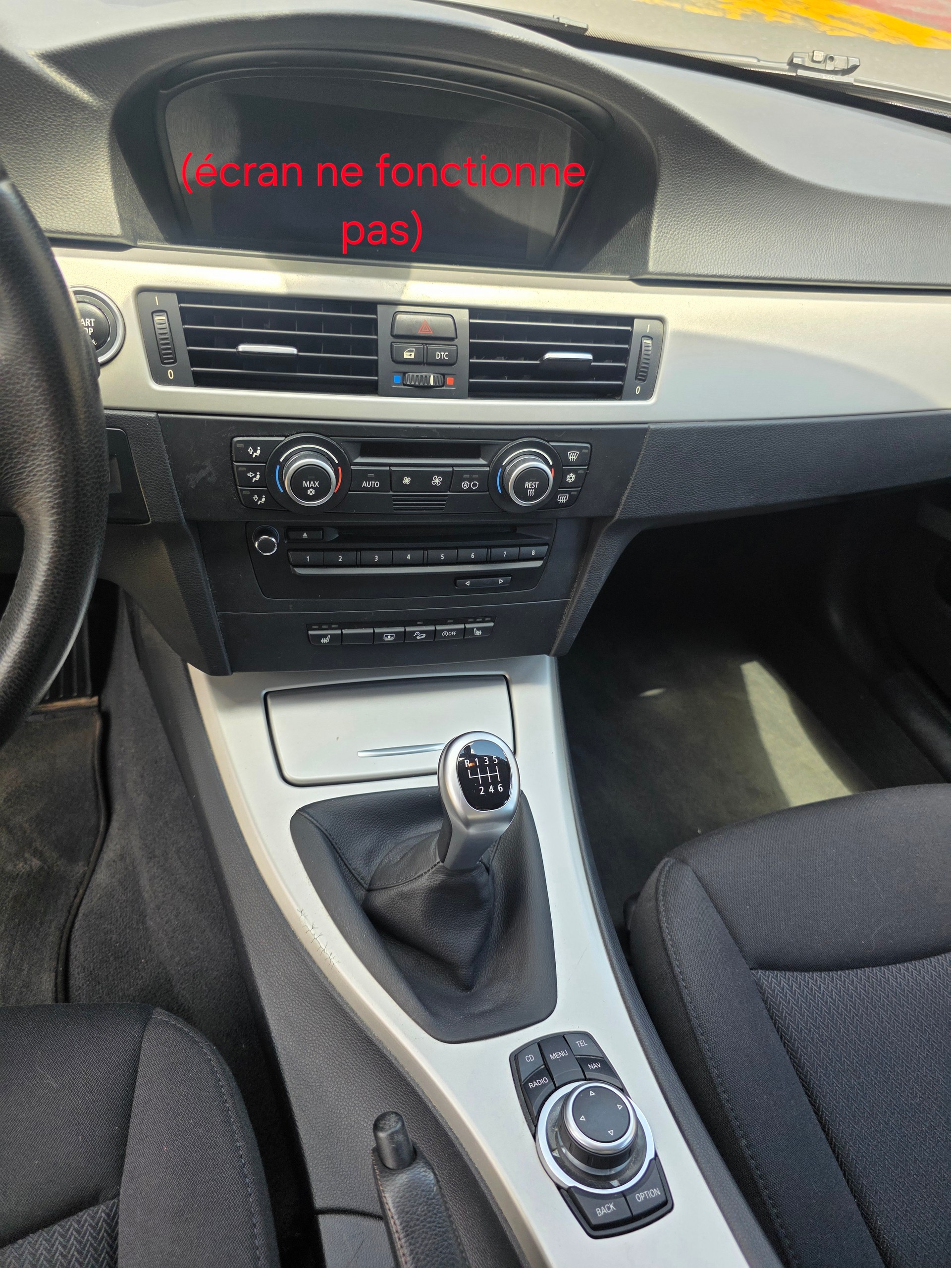 BMW 320d xDrive-image-8