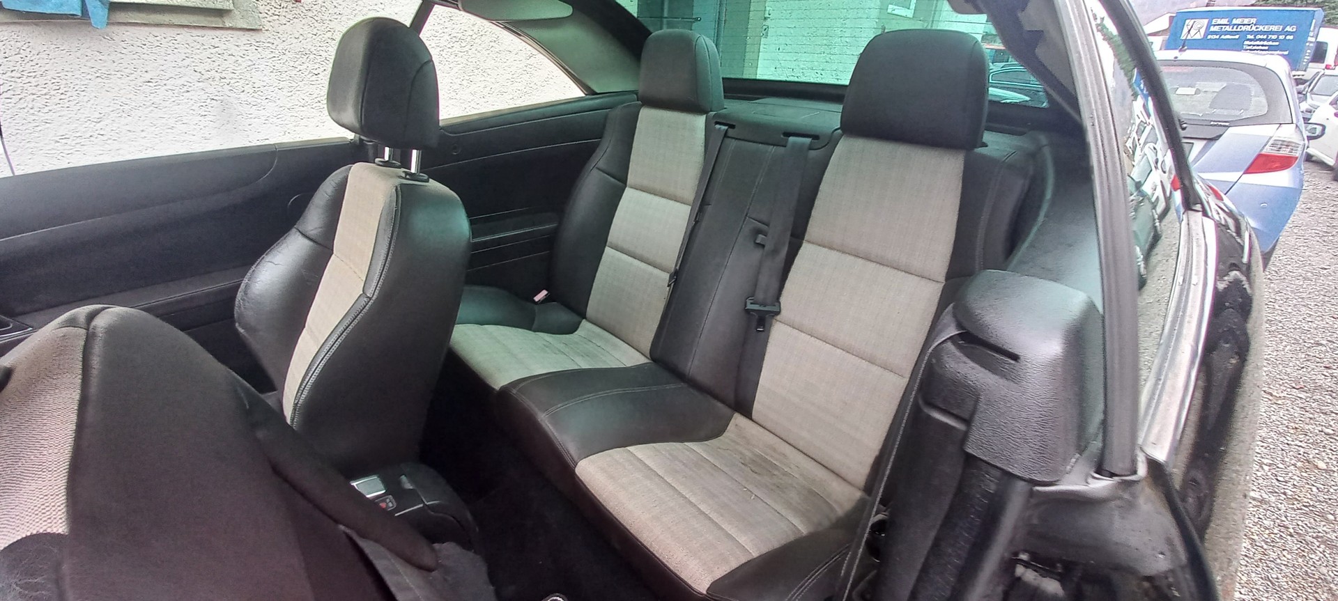 PEUGEOT 307 CC 2.0 16V Dynamic-image-13