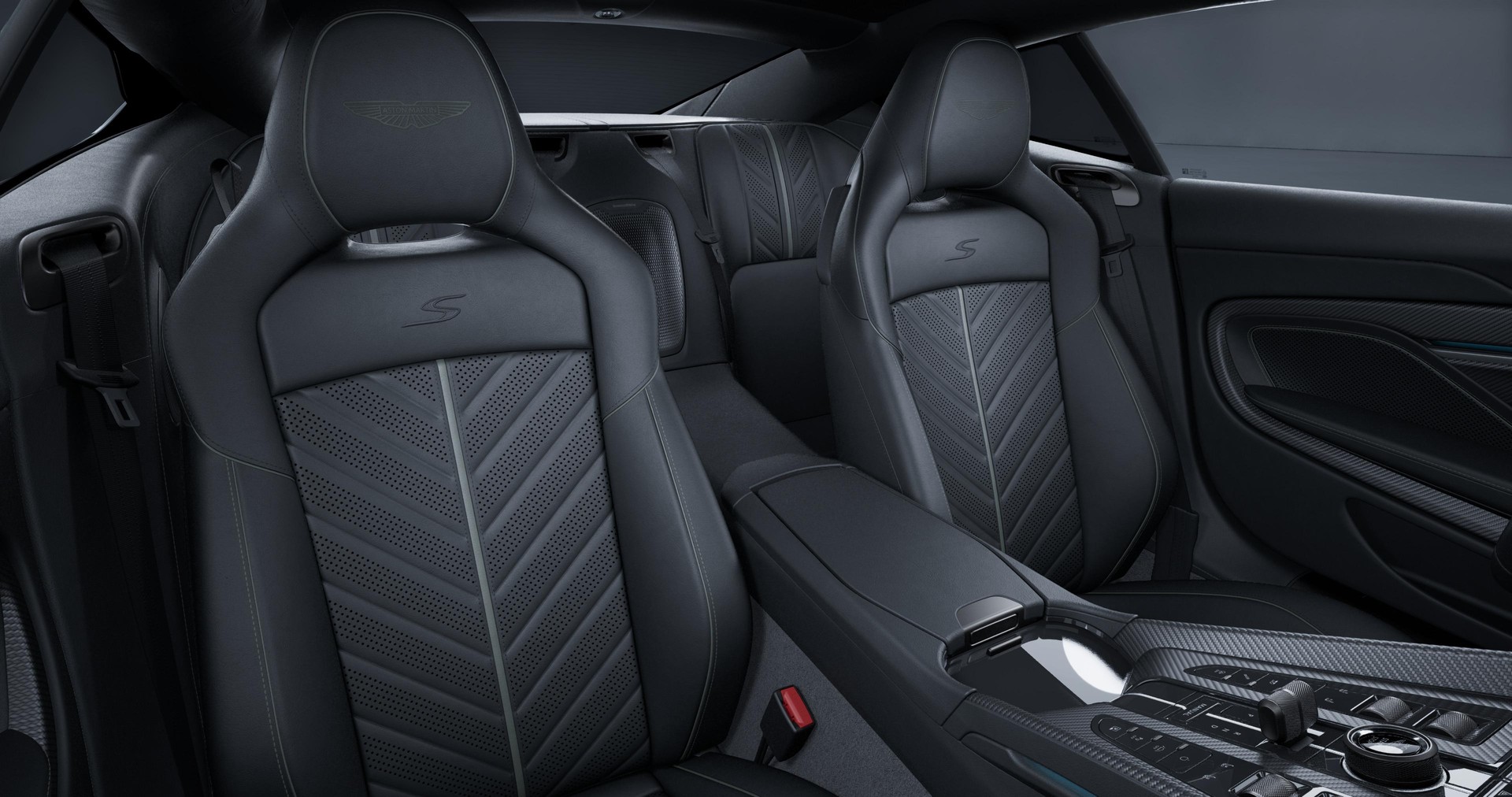 ASTON MARTIN DB12 Coupé 4.0 S V8 Bi-Turbo-image-12