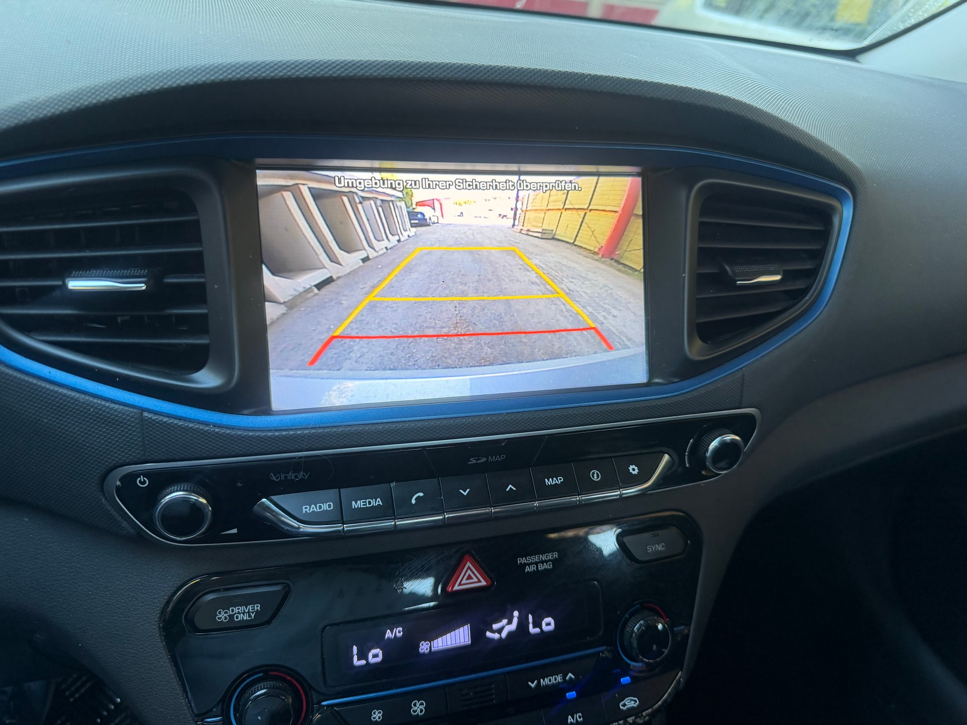 HYUNDAI Ioniq 1.6 GDi HEV Launch DCT-image-7