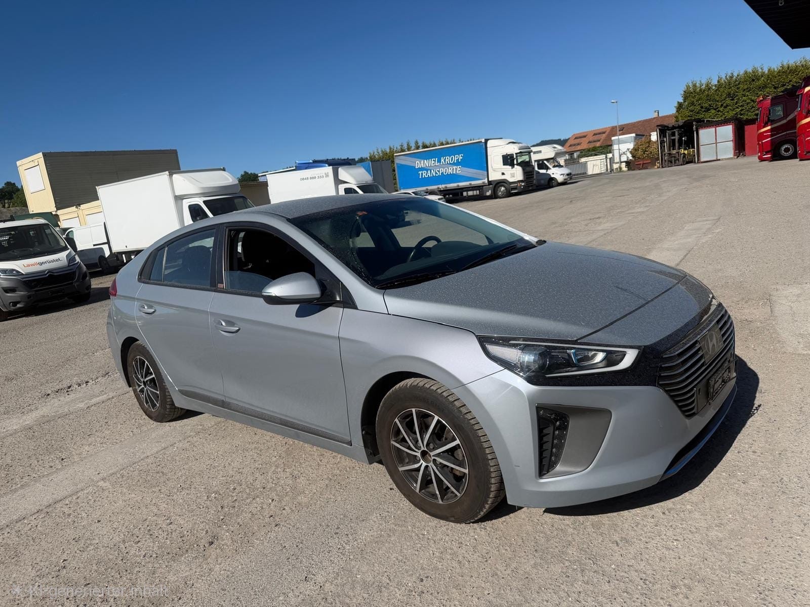 HYUNDAI Ioniq 1.6 GDi HEV Launch DCT-image-1