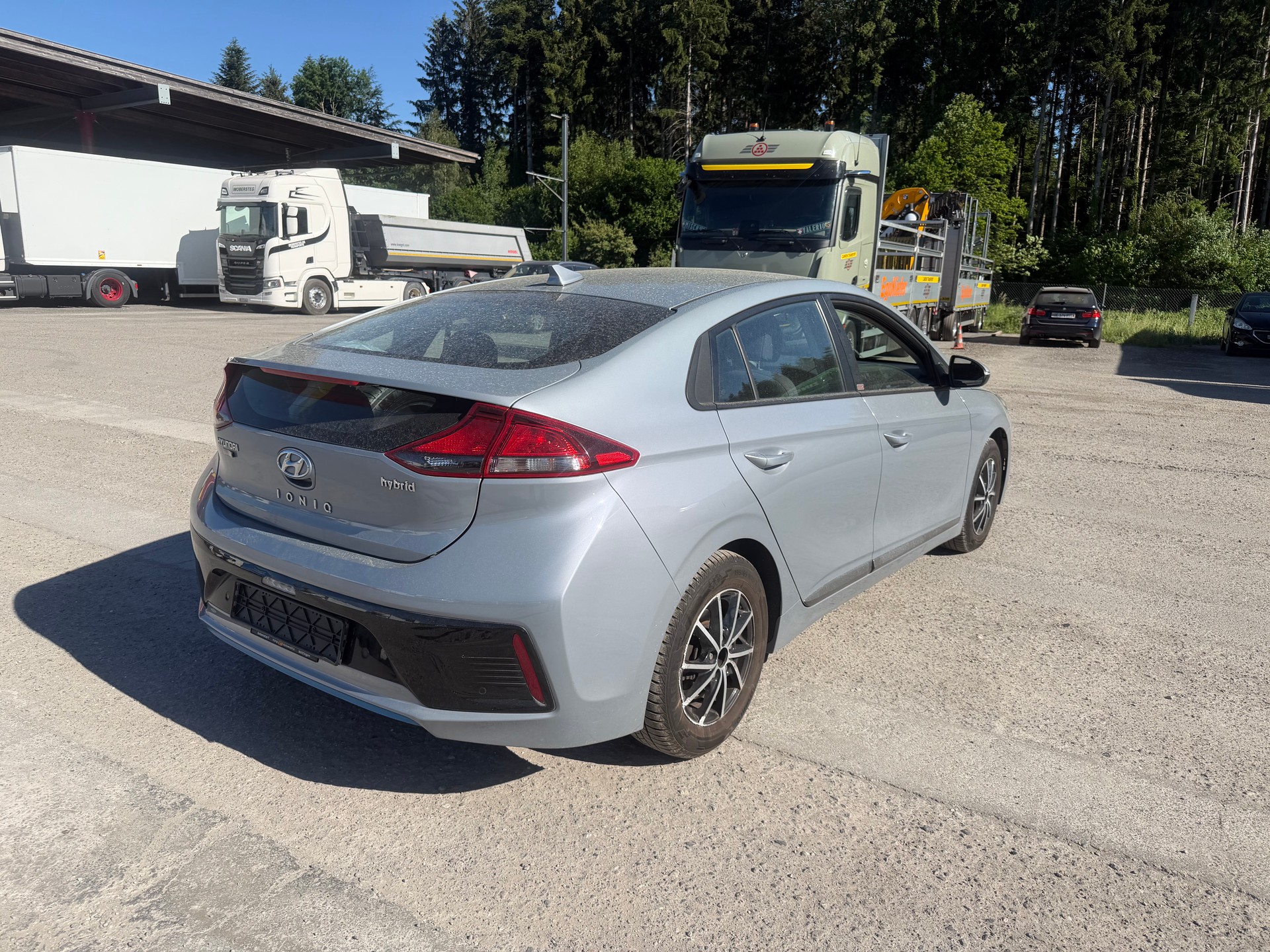 HYUNDAI Ioniq 1.6 GDi HEV Launch DCT-image-3