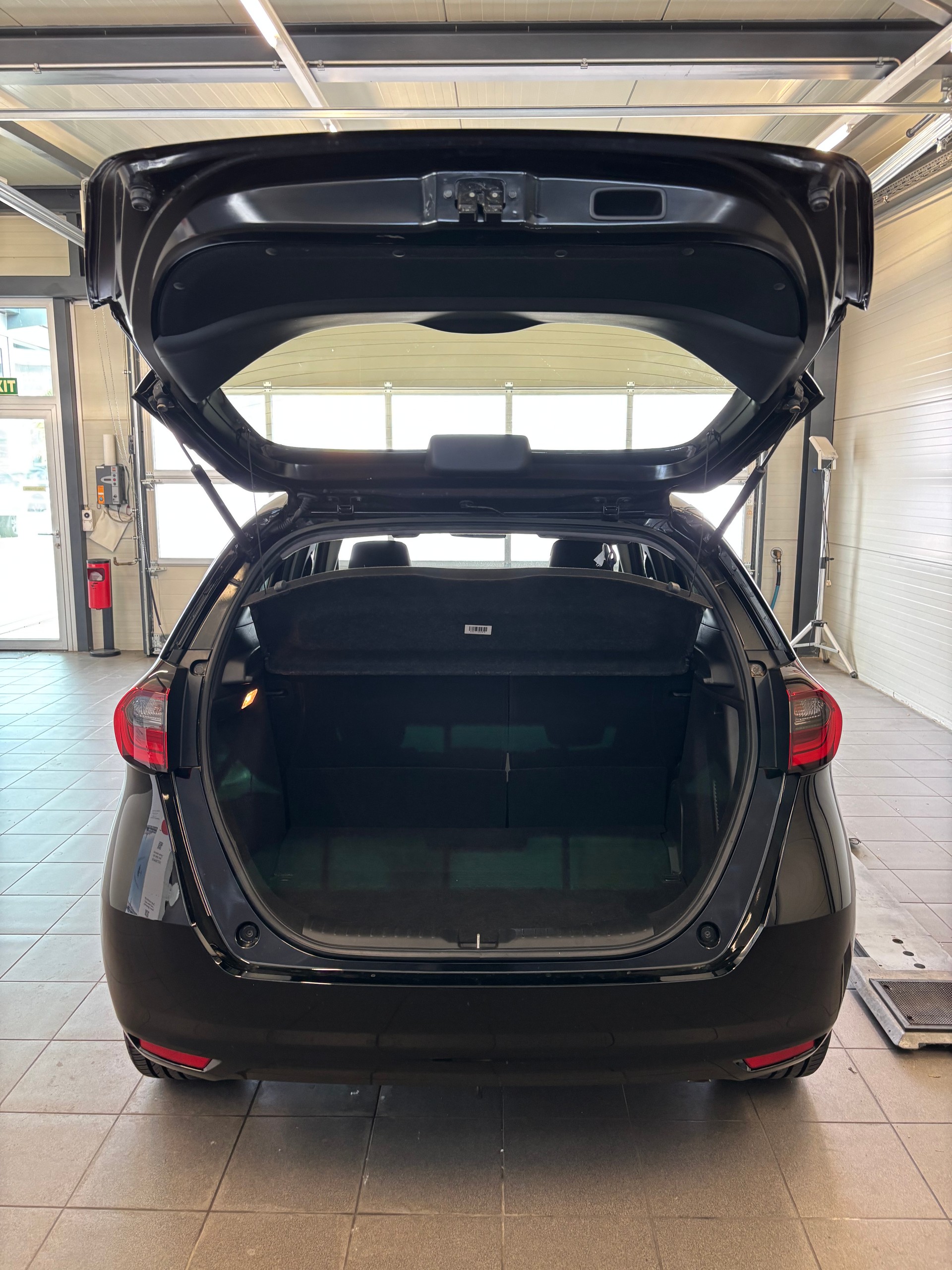 HONDA Jazz 1.5i-MMD Comfort E-CVT-image-14