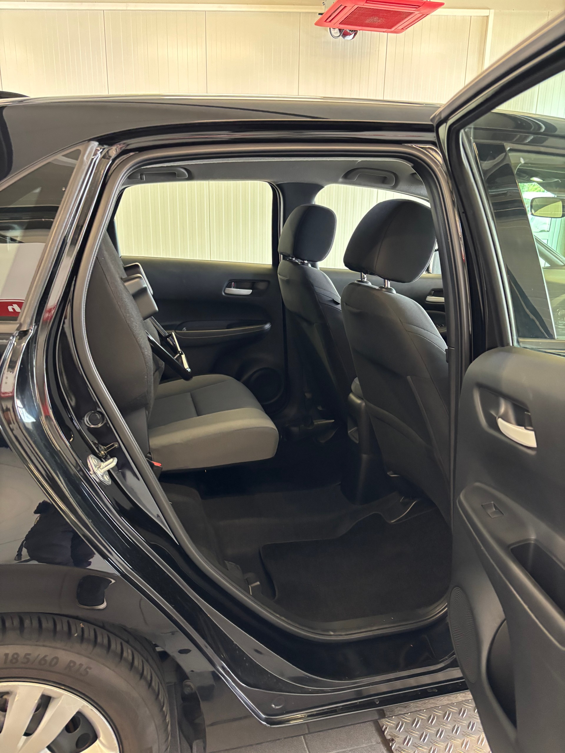 HONDA Jazz 1.5i-MMD Comfort E-CVT-image-13