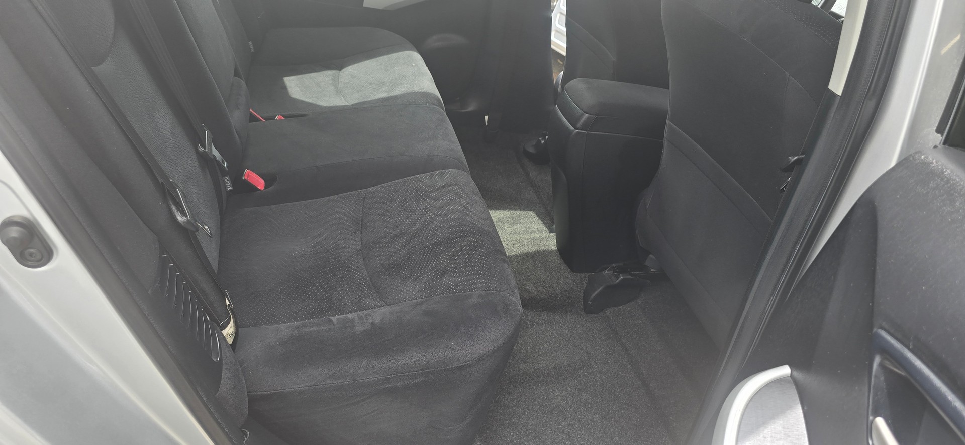 TOYOTA Prius 1.8 16V HSD Luna-image-15