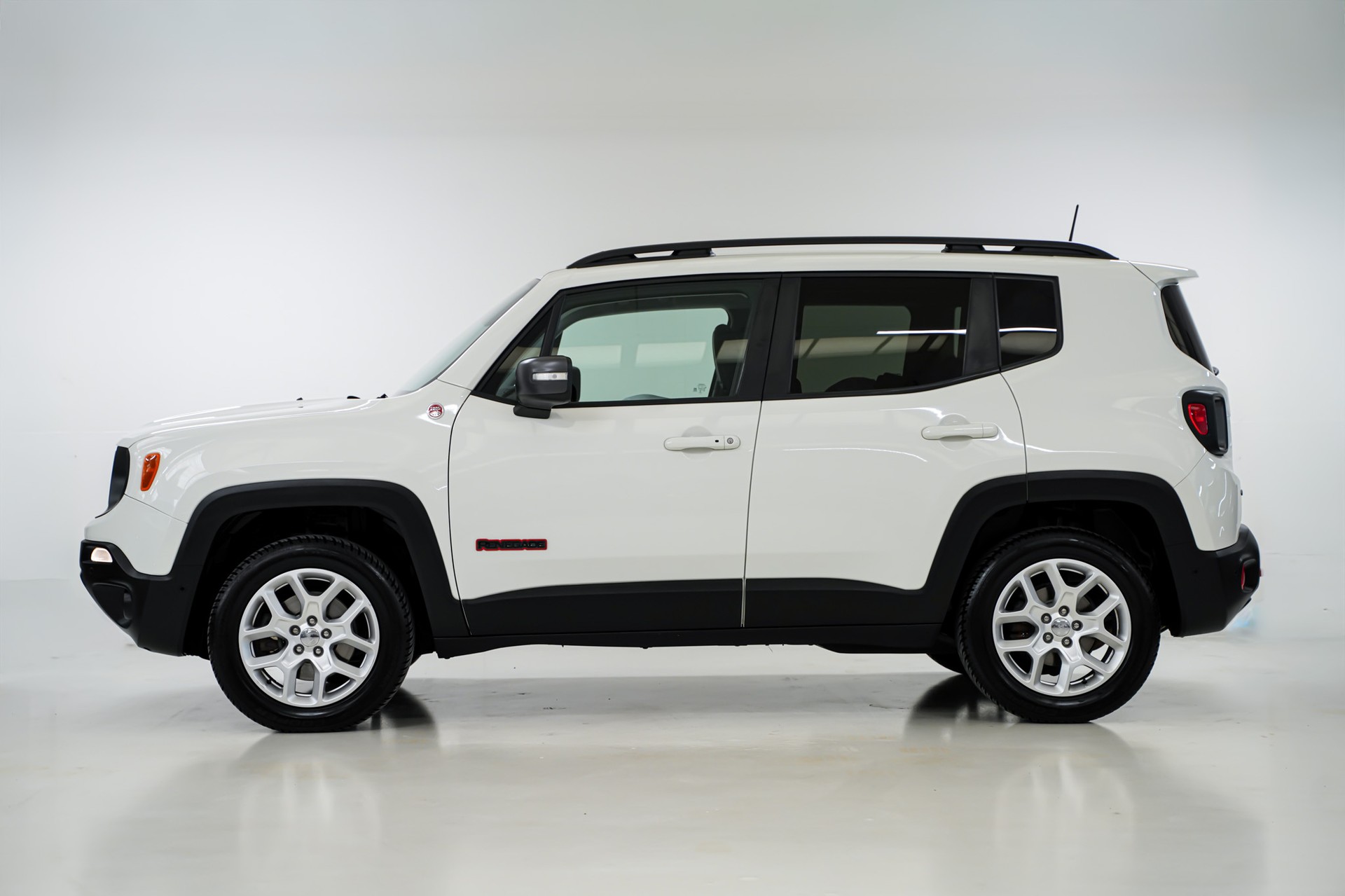 JEEP Renegade 2.0 CRD Trailhawk AWD + Low Range 9ATX-showroom-element-3