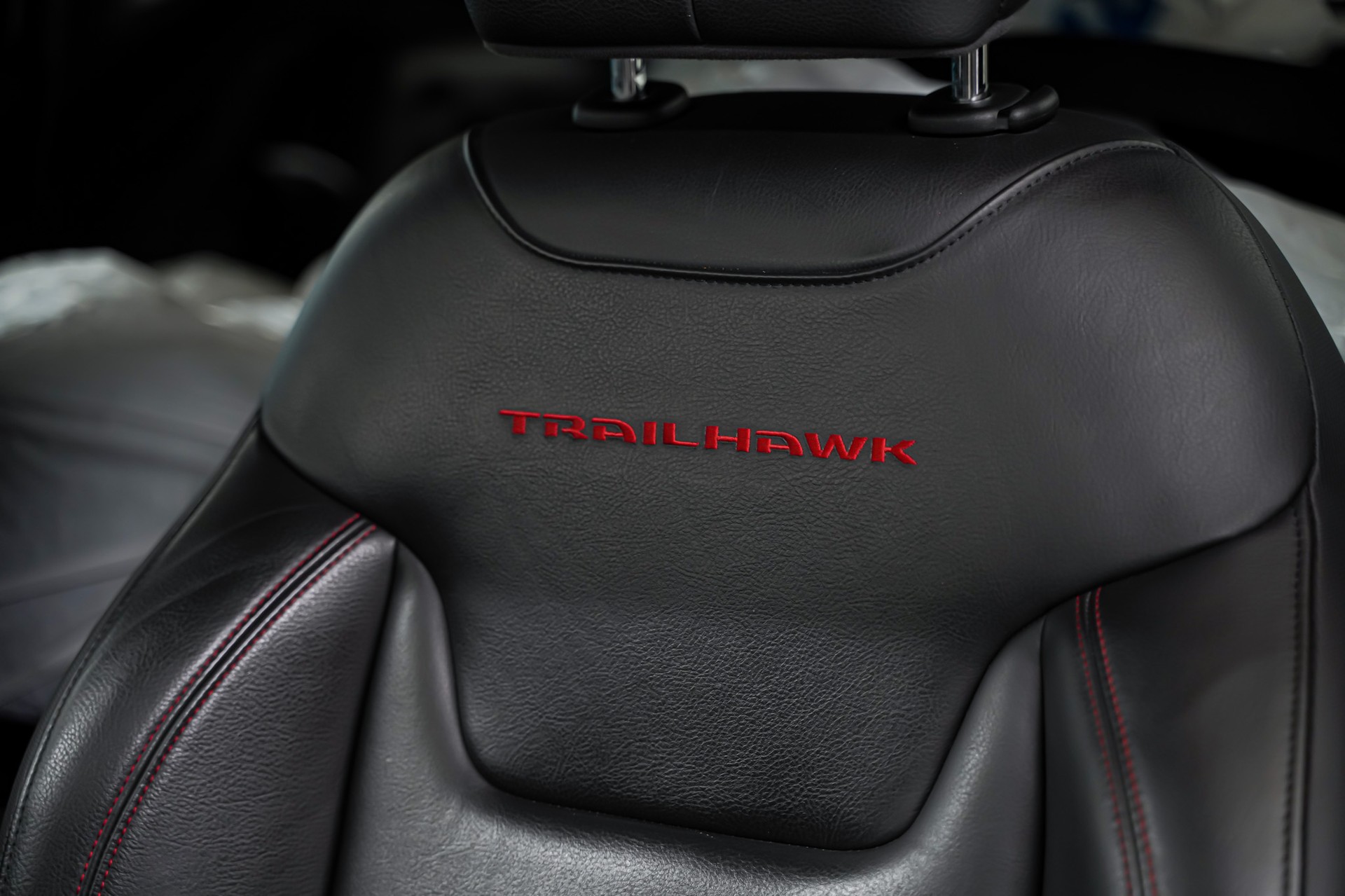 JEEP Renegade 2.0 CRD Trailhawk AWD + Low Range 9ATX-image-12