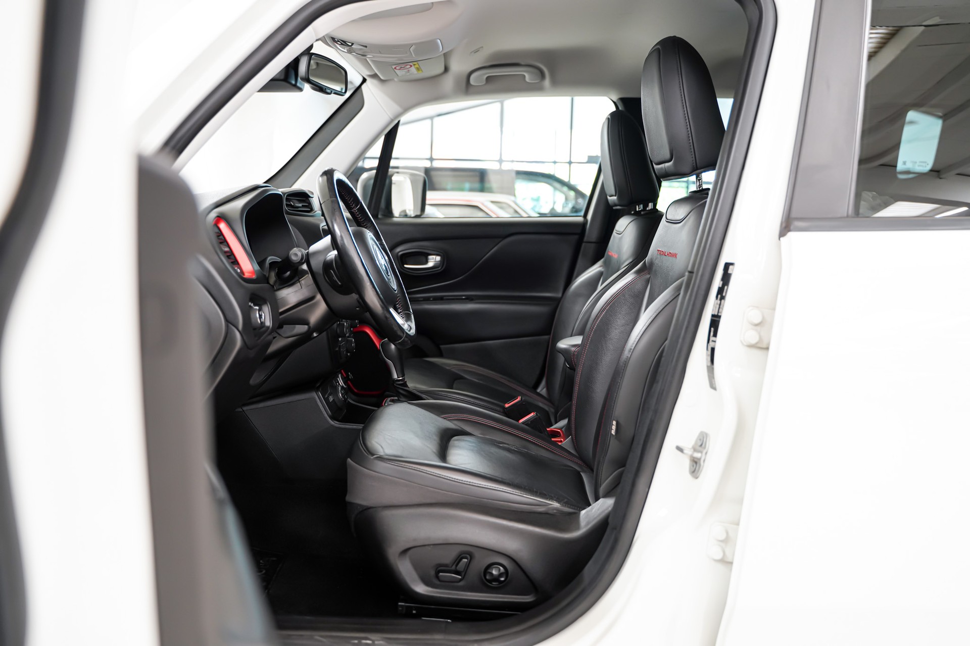JEEP Renegade 2.0 CRD Trailhawk AWD + Low Range 9ATX-image-10