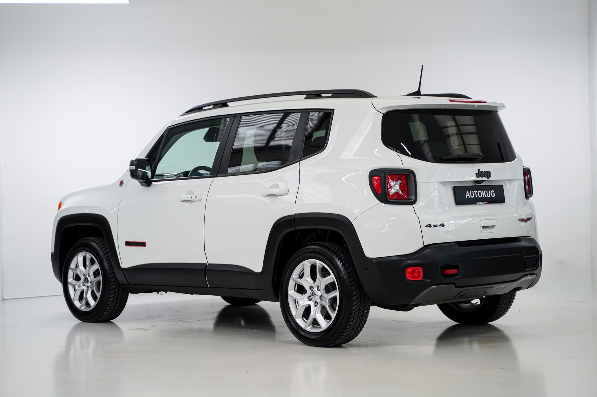 JEEP Renegade 2.0 CRD Trailhawk AWD + Low Range 9ATX-image-4