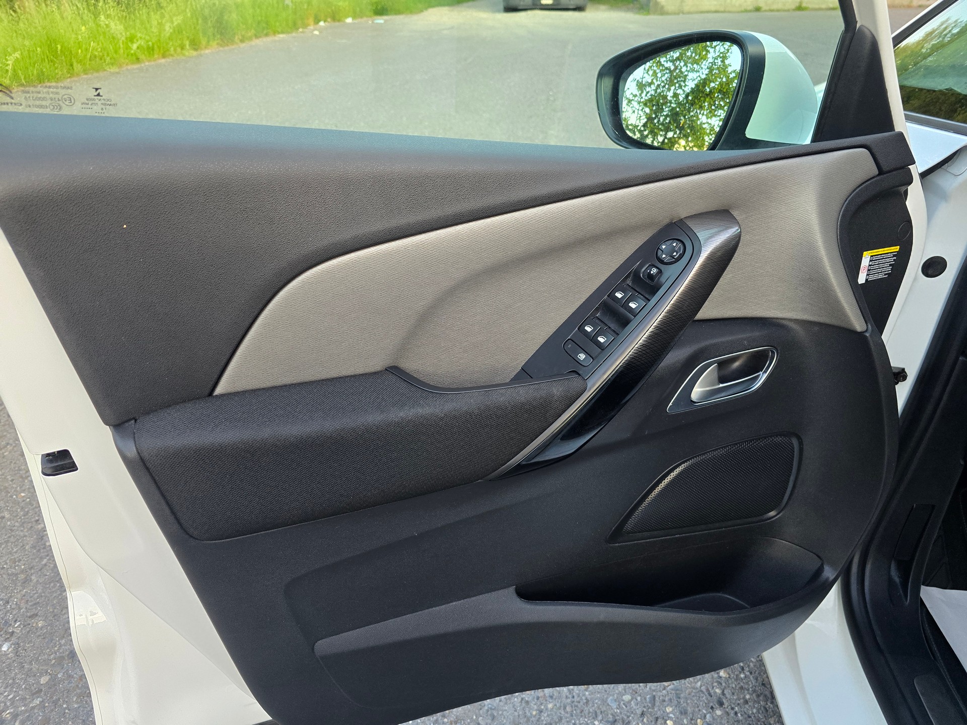 CITROEN C4 Picasso 1.6 BlueHDi Feel Edition EAT6-image-14