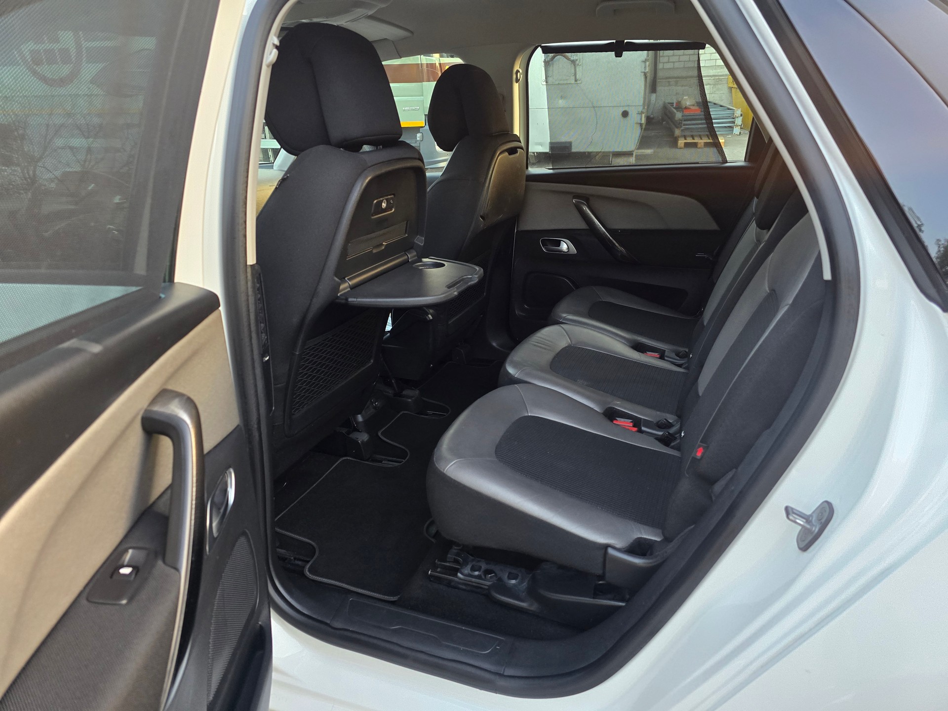 CITROEN C4 Picasso 1.6 BlueHDi Feel Edition EAT6-image-15