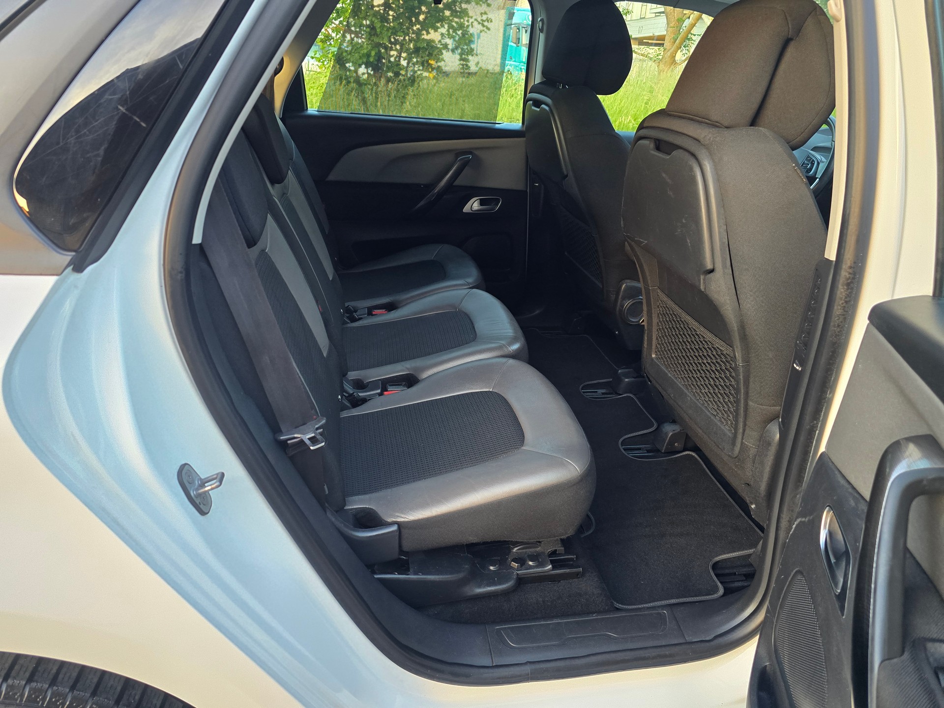 CITROEN C4 Picasso 1.6 BlueHDi Feel Edition EAT6-image-11