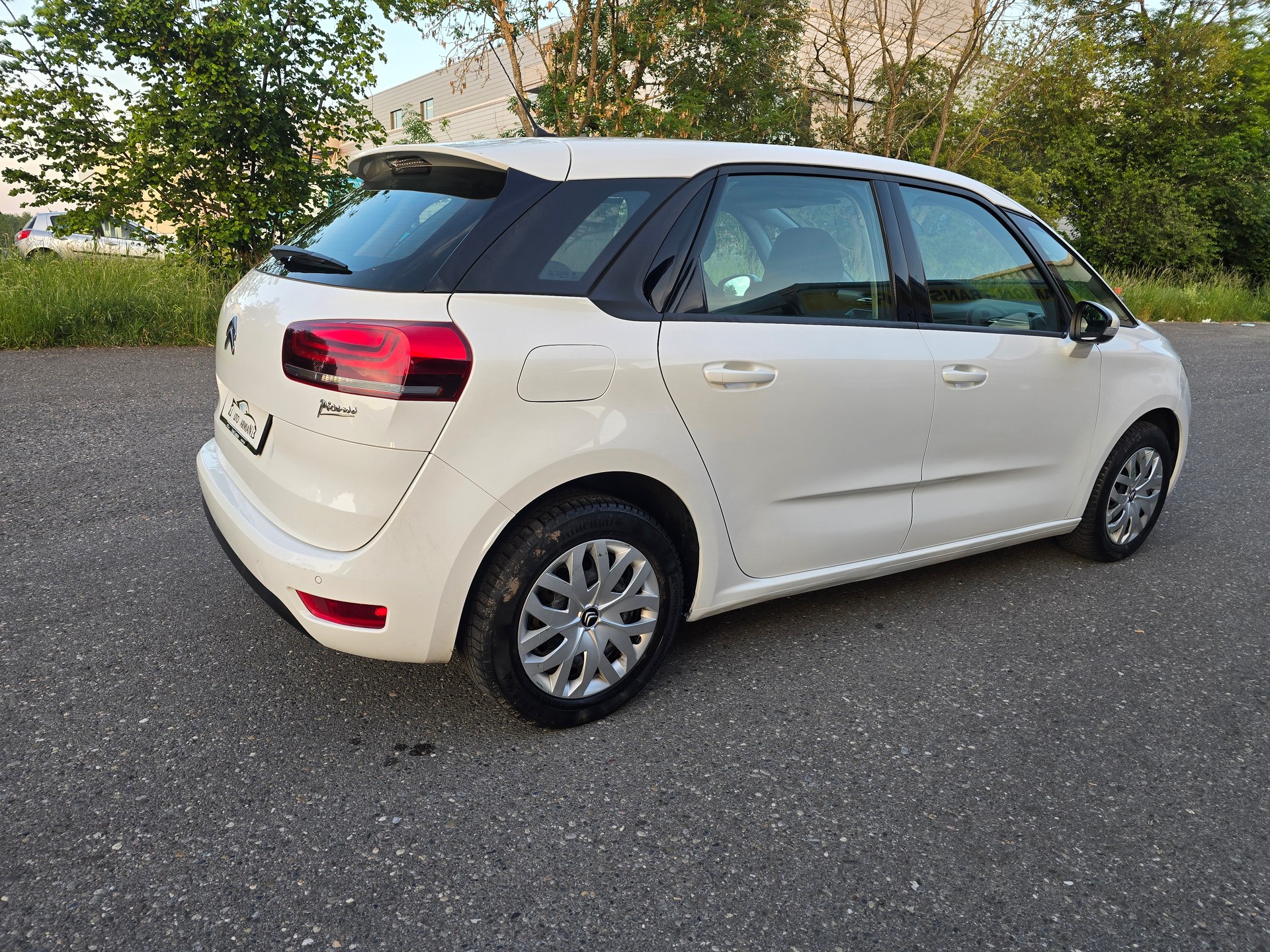 CITROEN C4 Picasso 1.6 BlueHDi Feel Edition EAT6-image-5