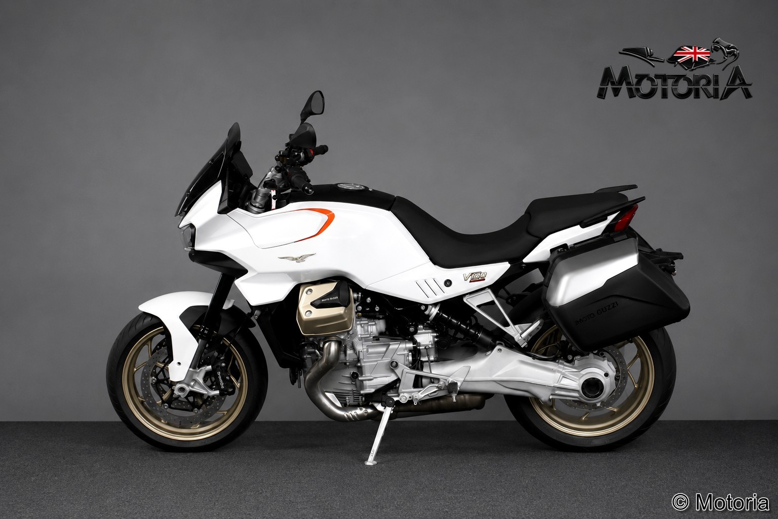 MOTO GUZZI V100 Mandello S-showroom-element-2