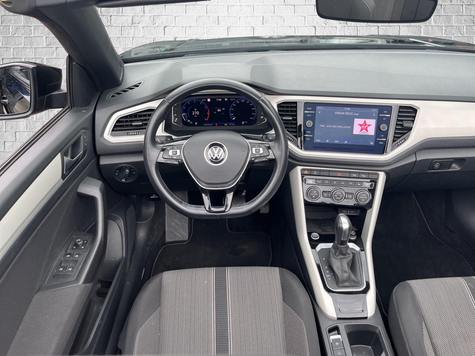 VW T-Roc Cabriolet 1.5 TSI EVO Advance DSG-image-13