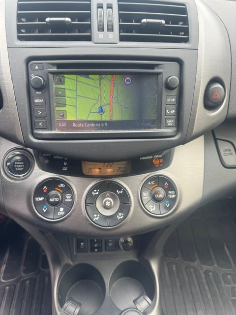 TOYOTA RAV-4 2.0 16V Style Multidrive-image-4