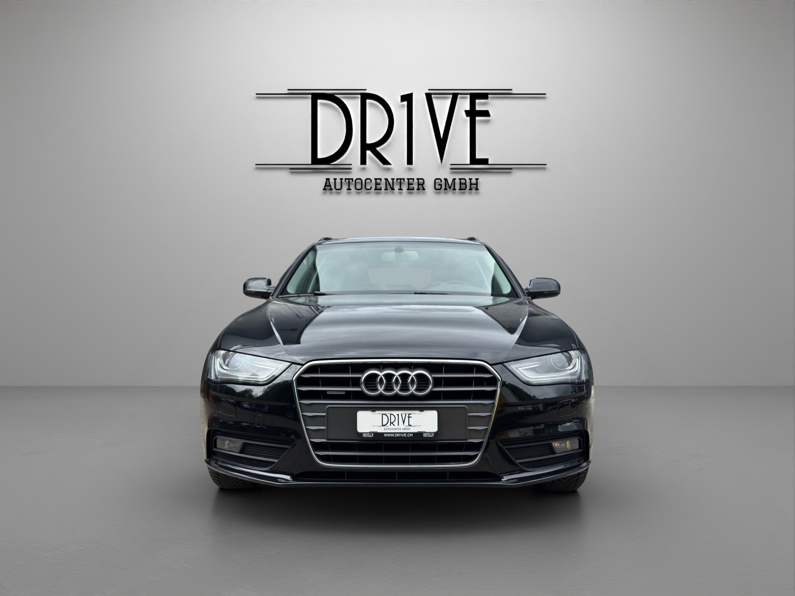 AUDI A4 Avant 2.0 TDI quattro S-tronic-showroom-element-1