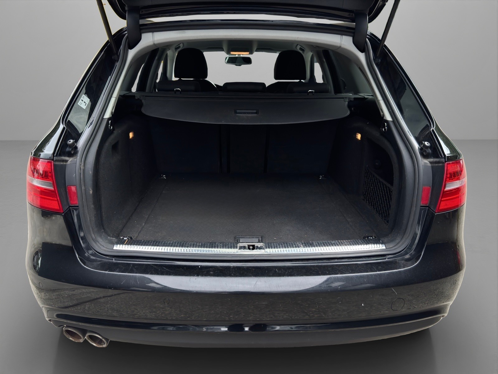 AUDI A4 Avant 2.0 TDI quattro S-tronic-image-11