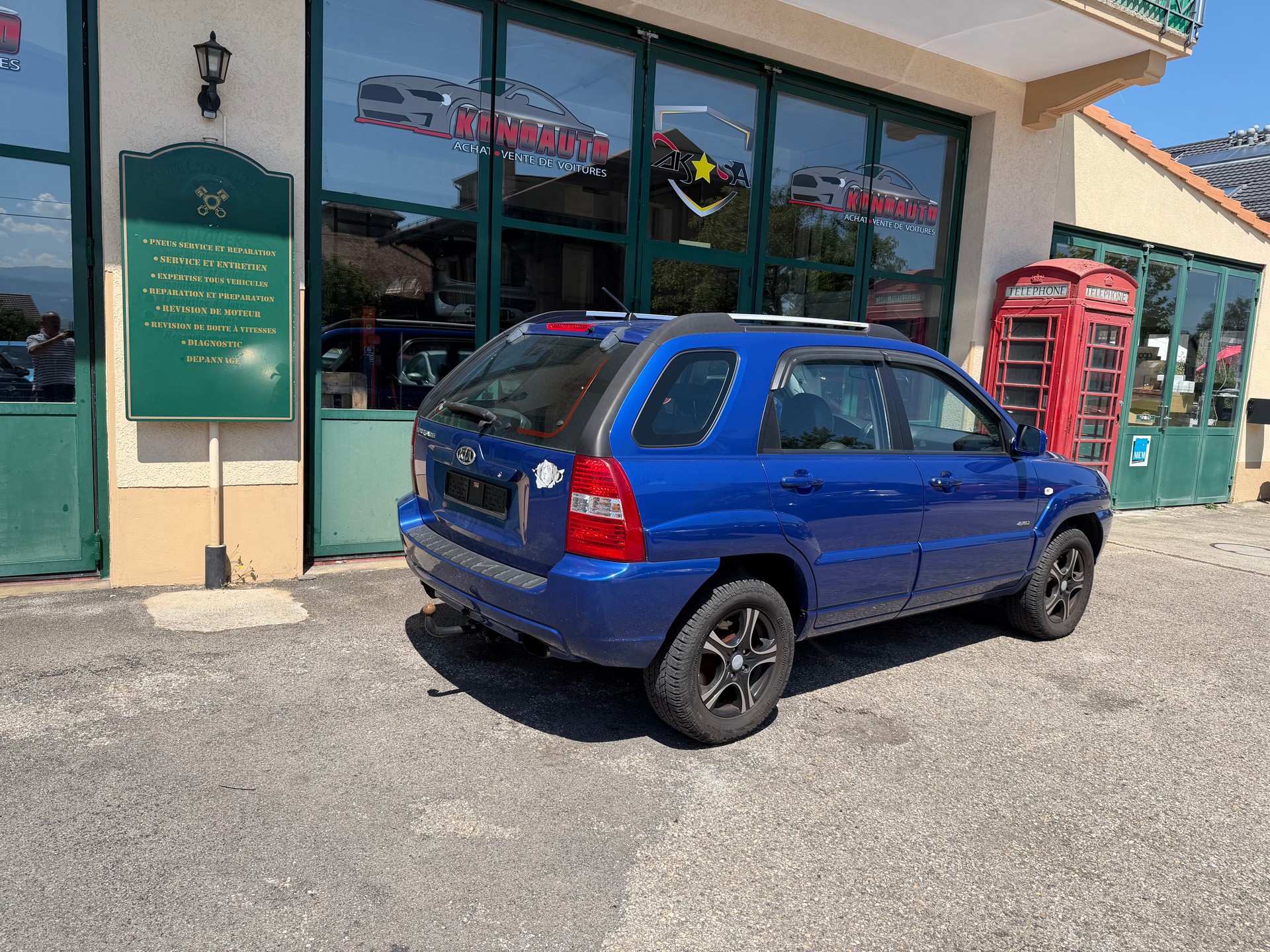 KIA SPORTAGE-showroom-element-1