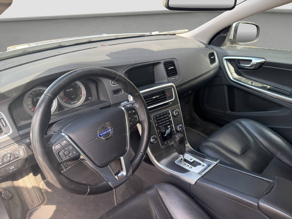 VOLVO V60 3.0 T6 Summum AWD-image-7