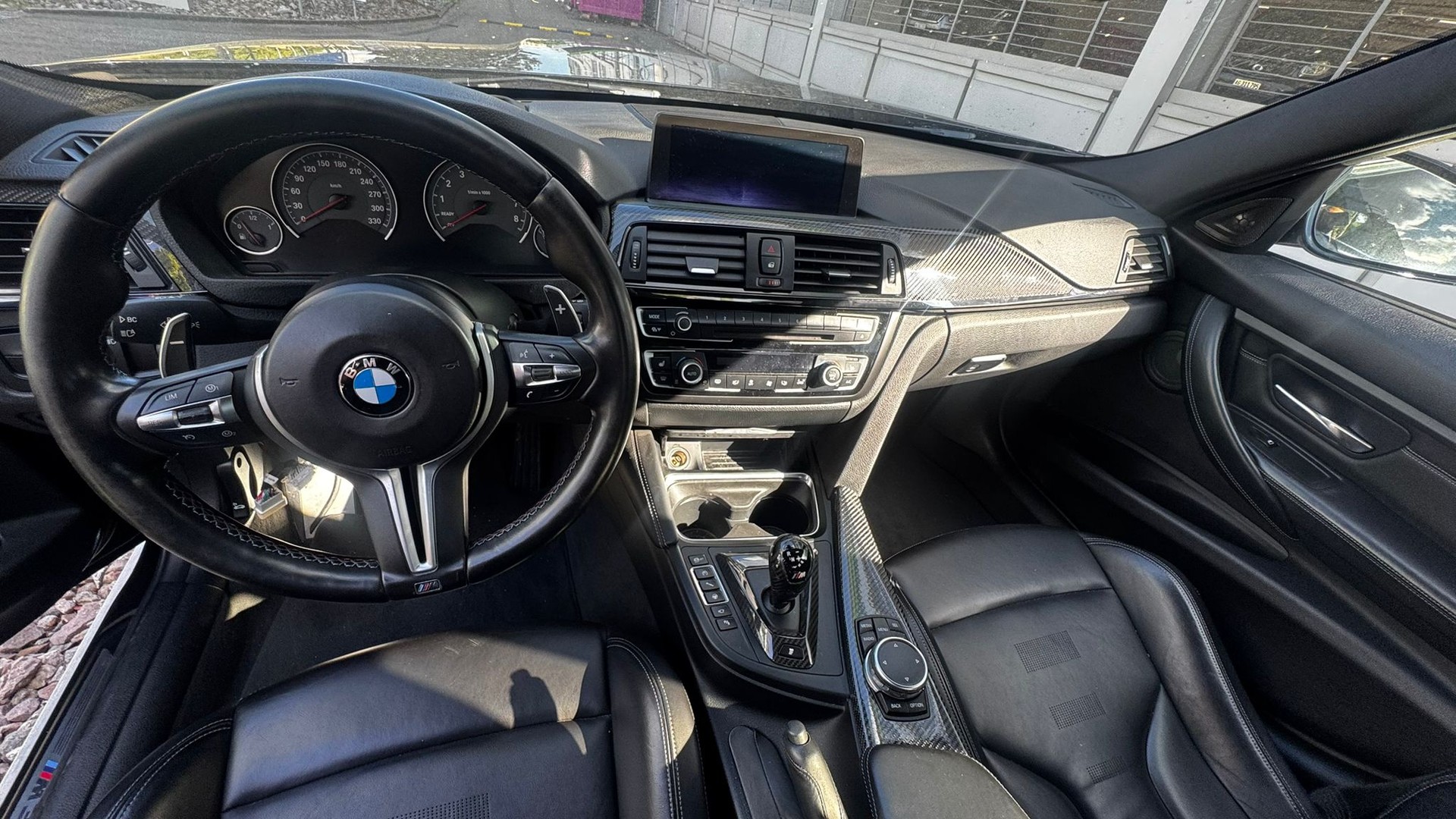 BMW M3-image-7