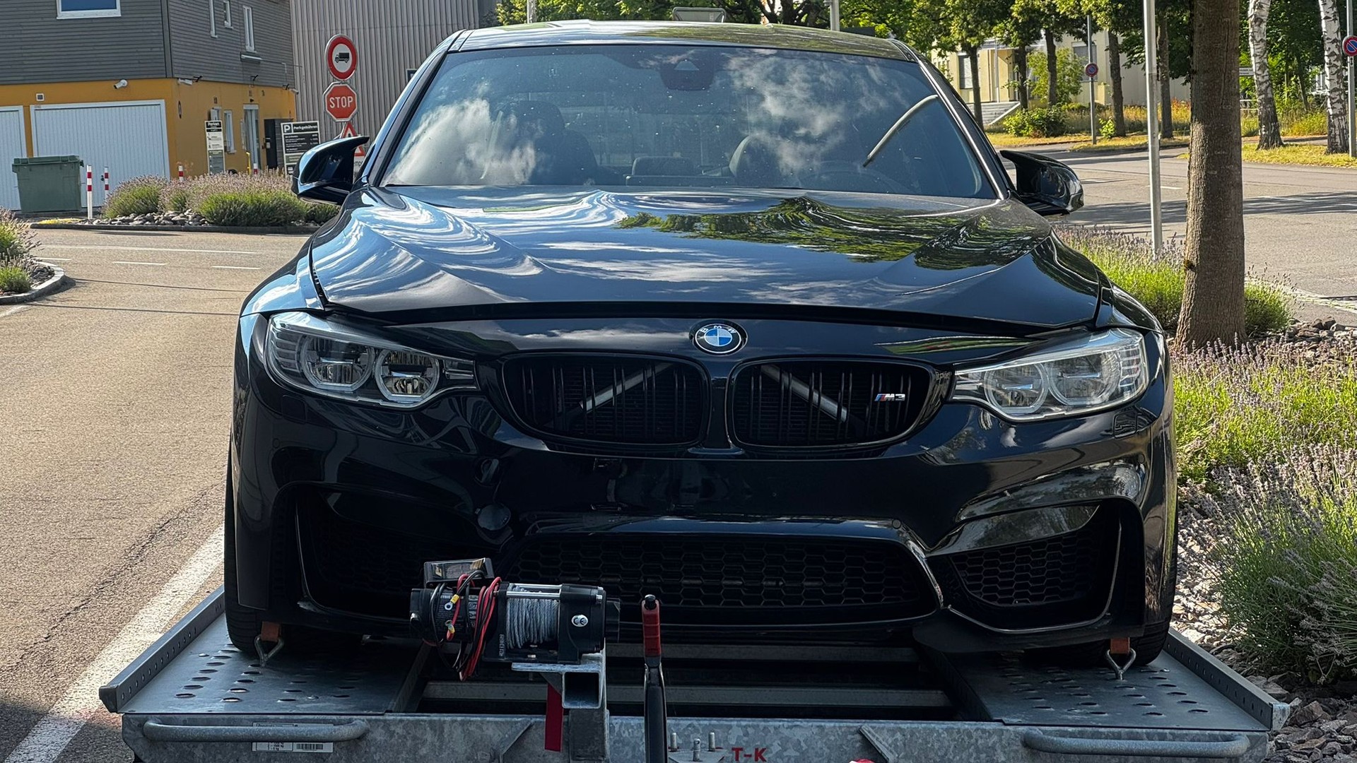 BMW M3-image-1