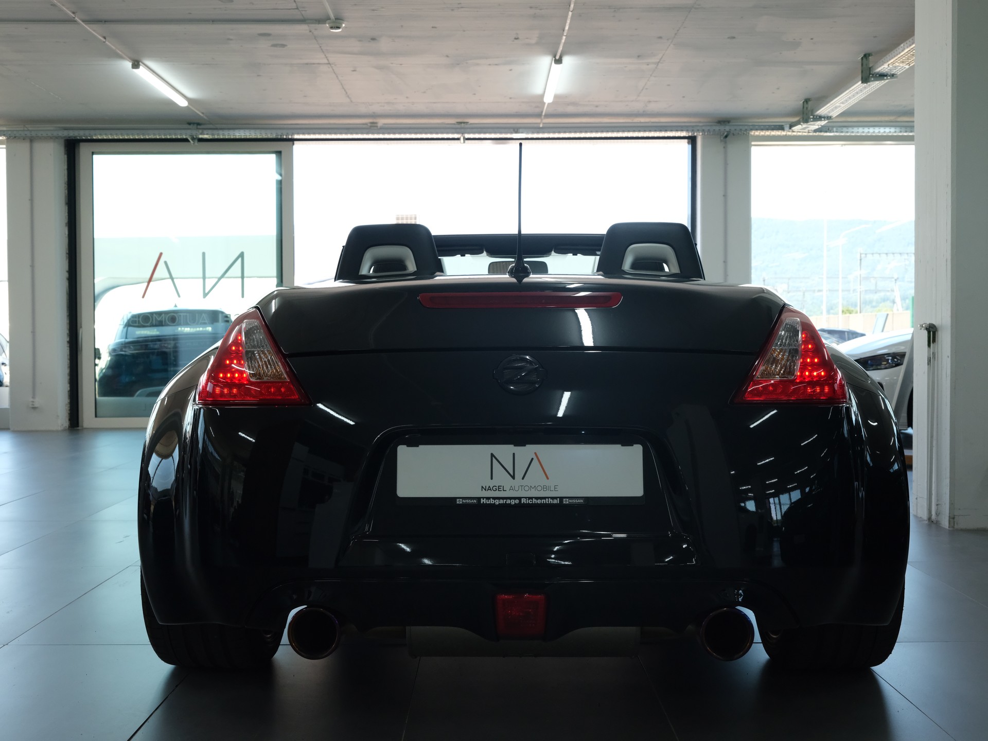 NISSAN 370 Z Roadster Pack *Sportabgassanlage*-showroom-element-3