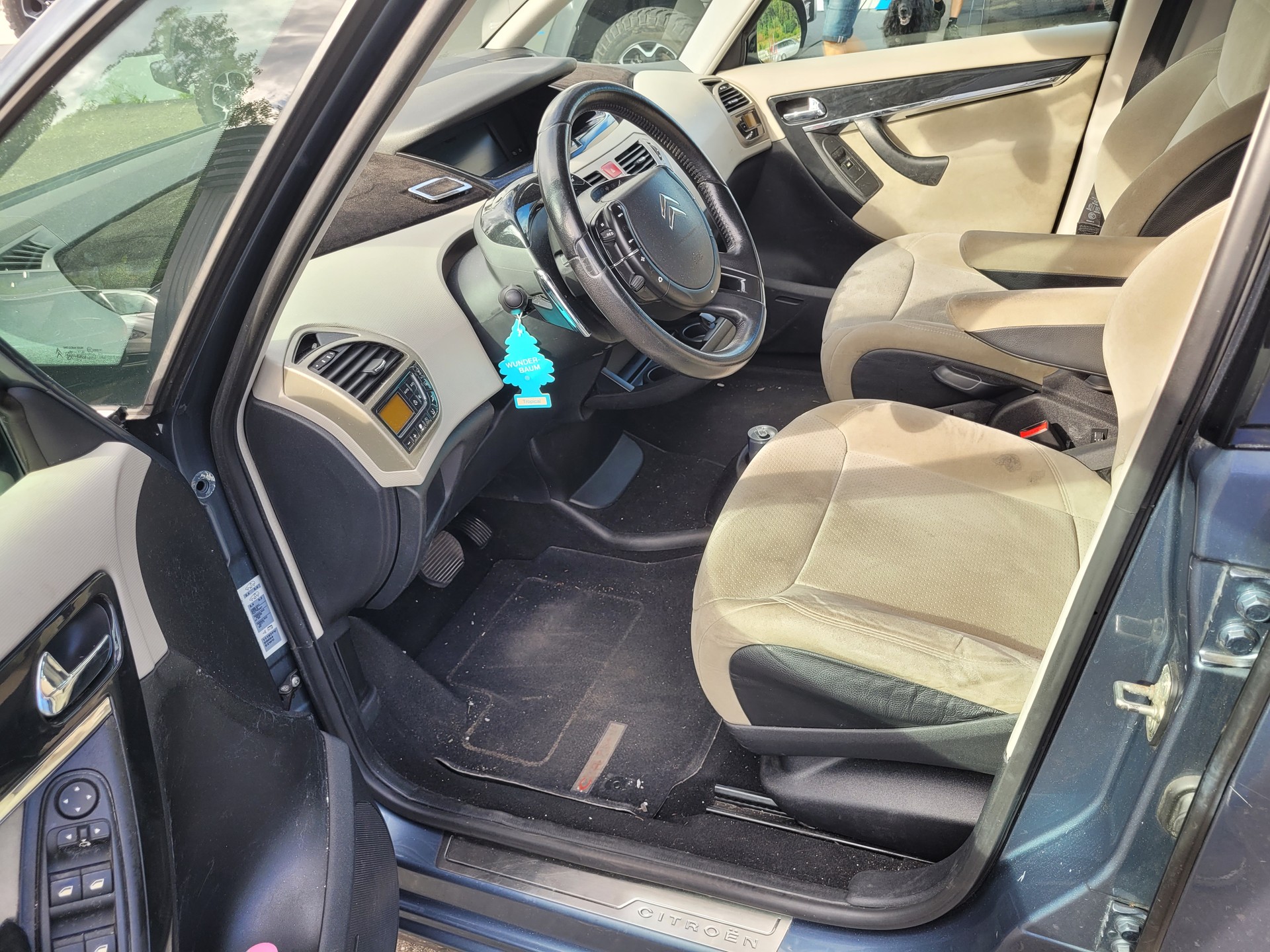 CITROEN Grand C4 Picasso 2.0 HDI Exclusive BMP6-image-14