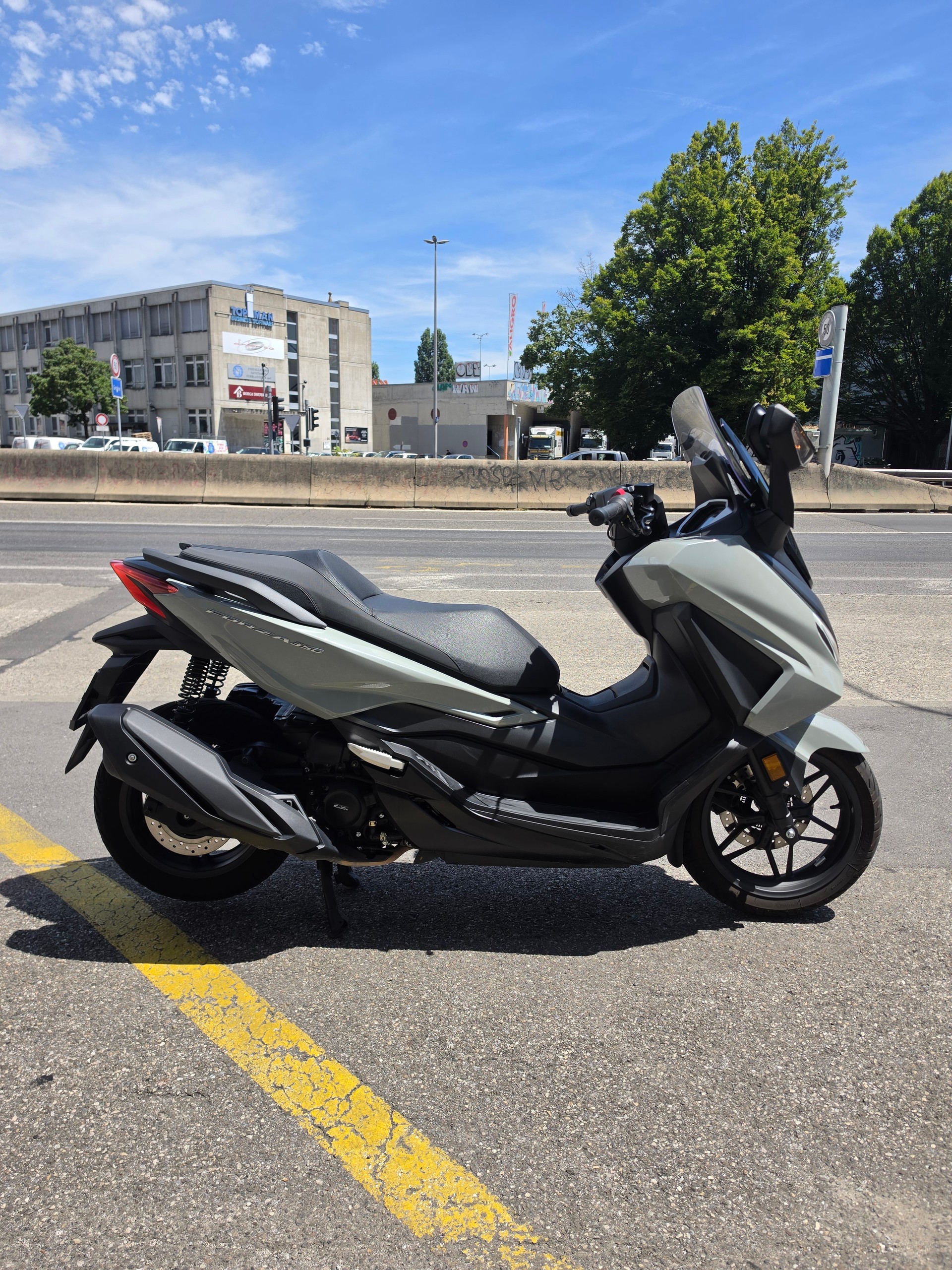 HONDA NSS 350-image-1