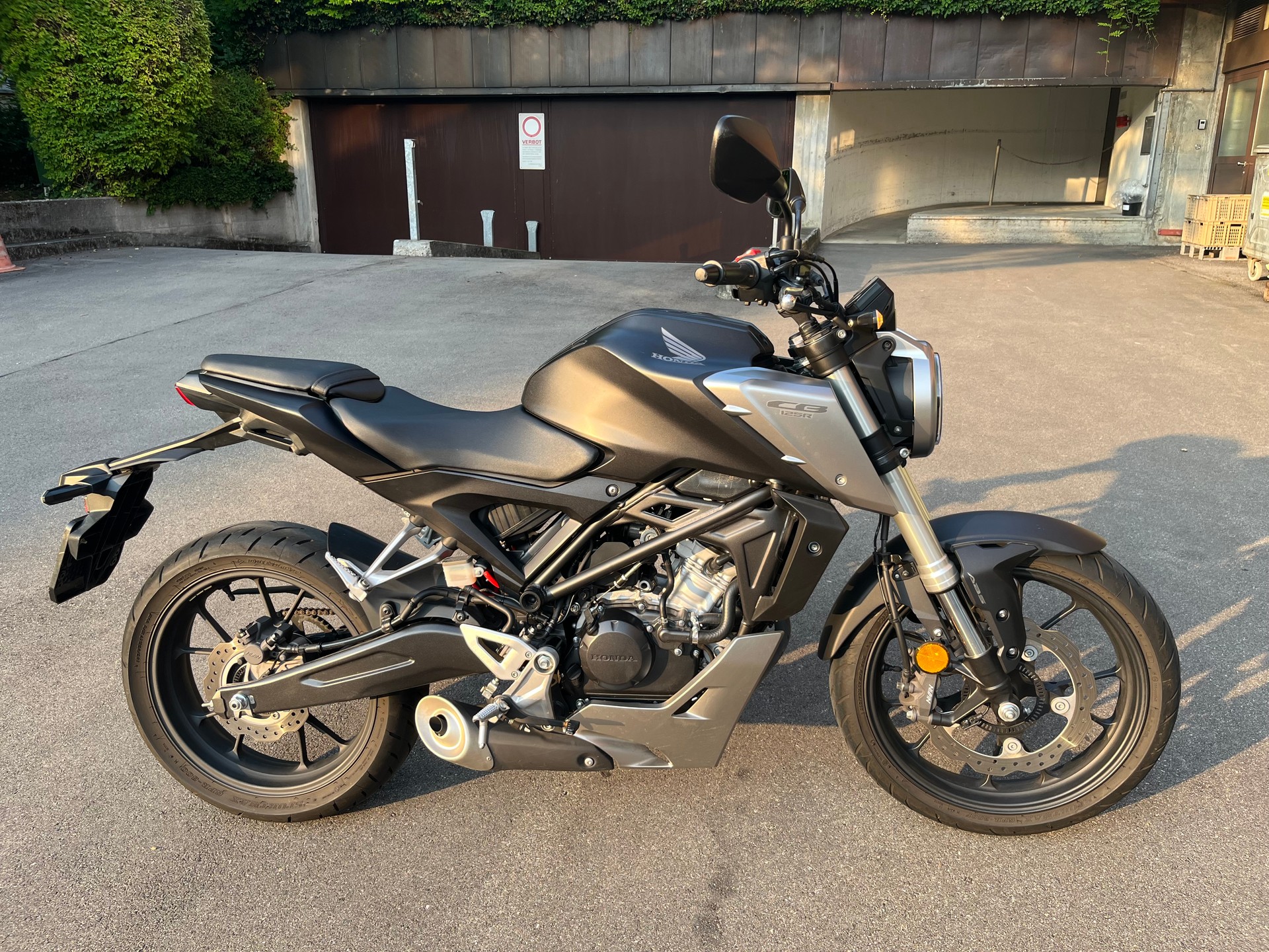 HONDA CB 125 R-image-0