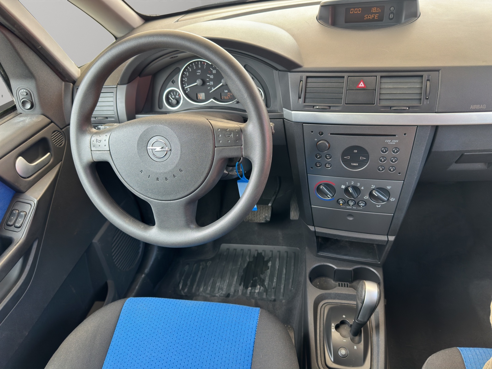 OPEL Meriva 1.6i-16 TP Cosmo-image-11