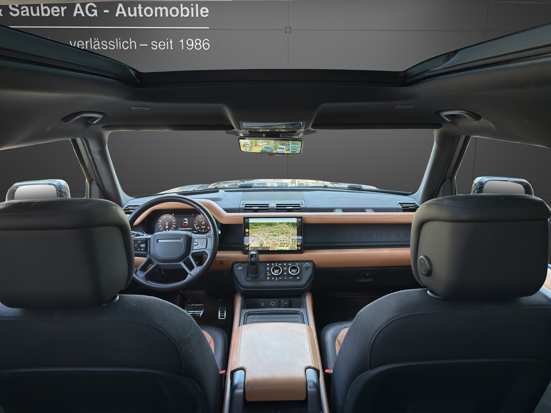 LAND ROVER Defender 90 3.0D I6 300 X AT8-image-4