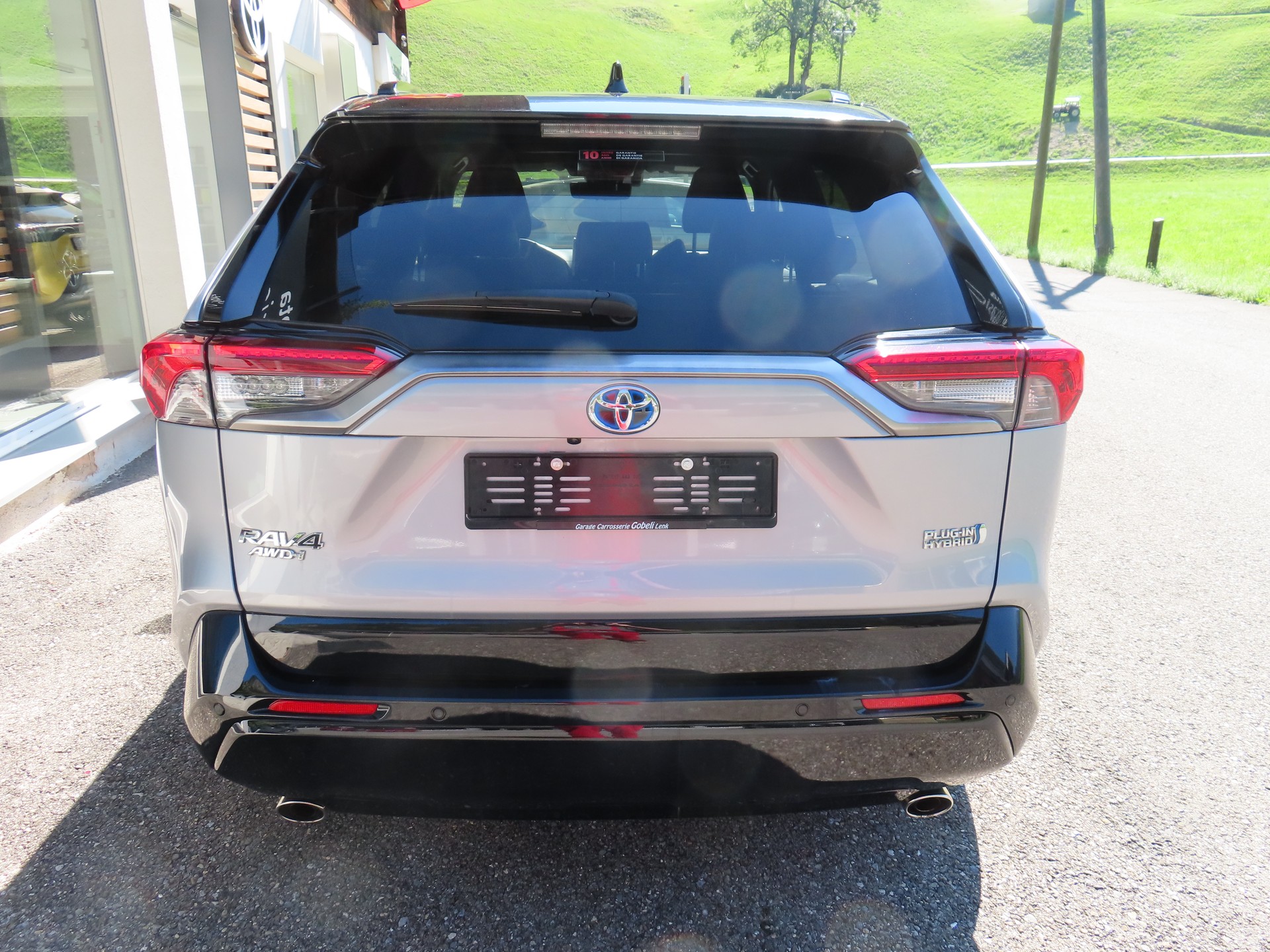 TOYOTA RAV4 2.5 Plug-In-Hybrid Platinum-image-4