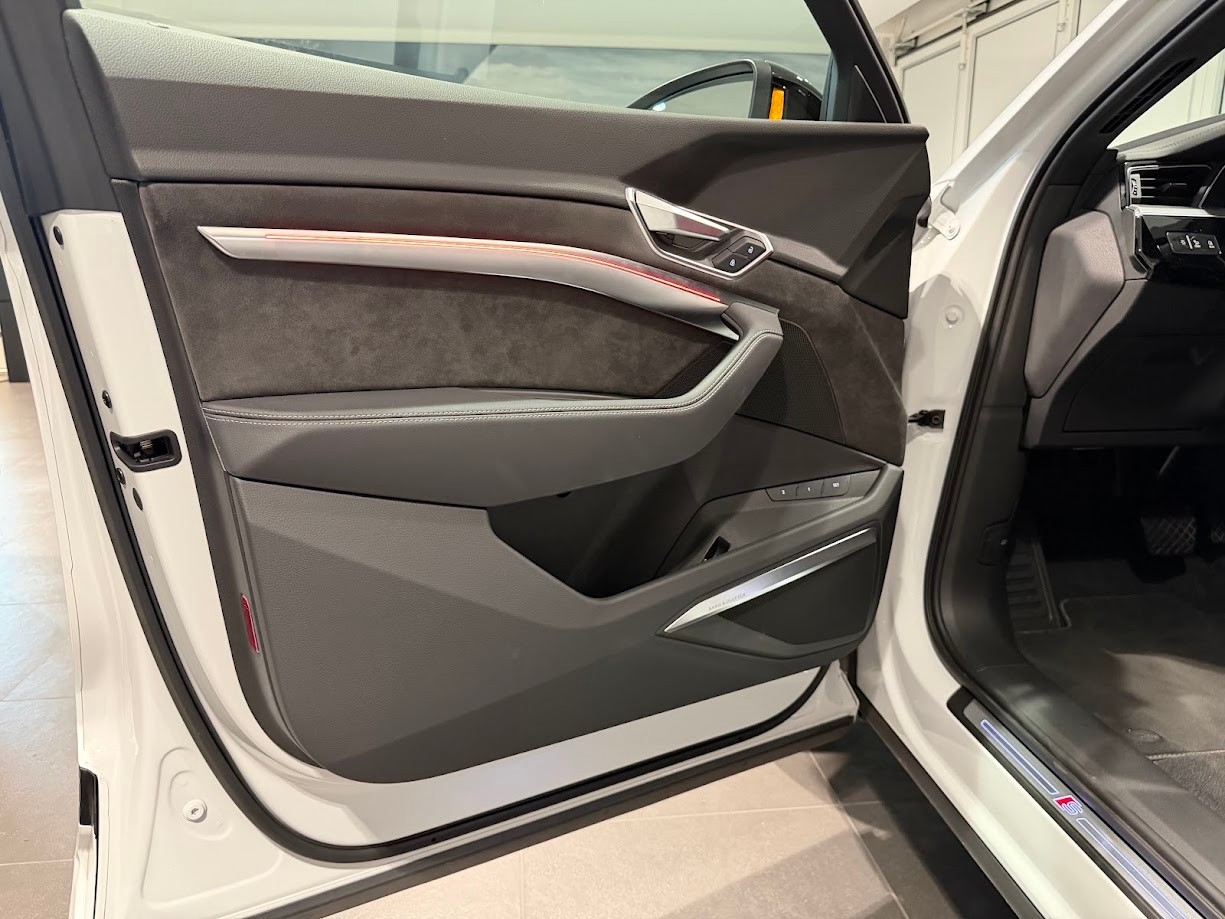 AUDI e-tron S quattro-image-2