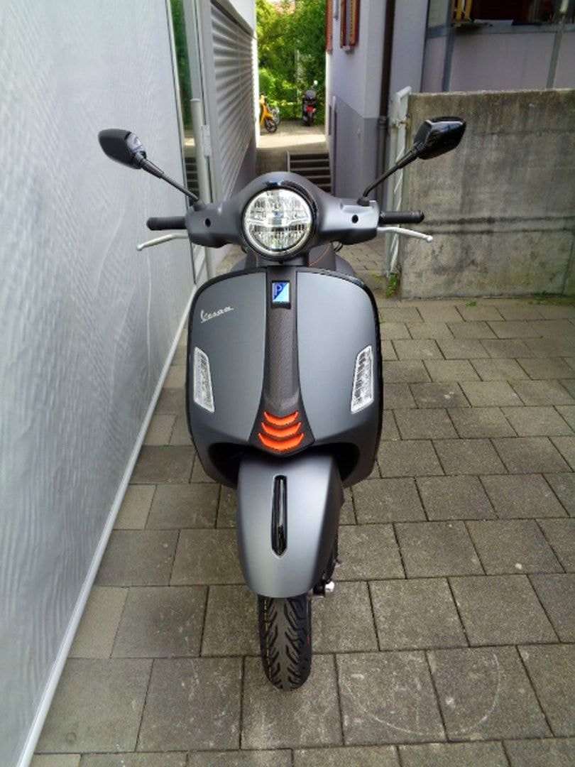 PIAGGIO VESPA GTS 125 RST SUPER SPORT-image-2