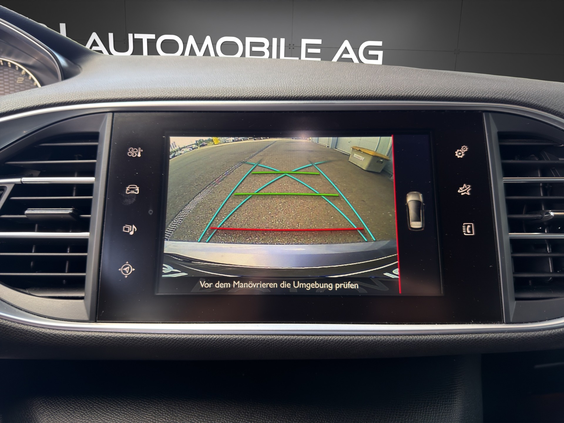 PEUGEOT 308 SW 2.0 BlueHDI GT Automatic-image-16
