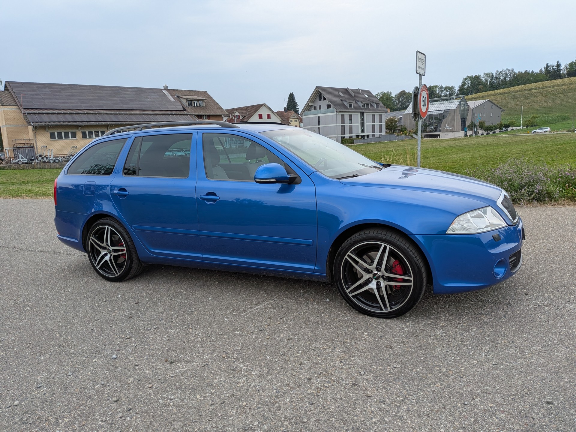 SKODA Octavia 2.0 TDI RS DSG-showroom-element-3