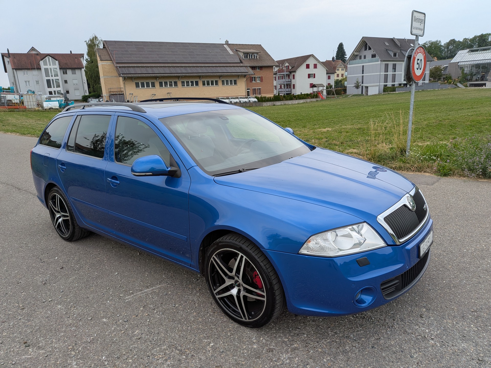 SKODA Octavia 2.0 TDI RS DSG-showroom-element-1