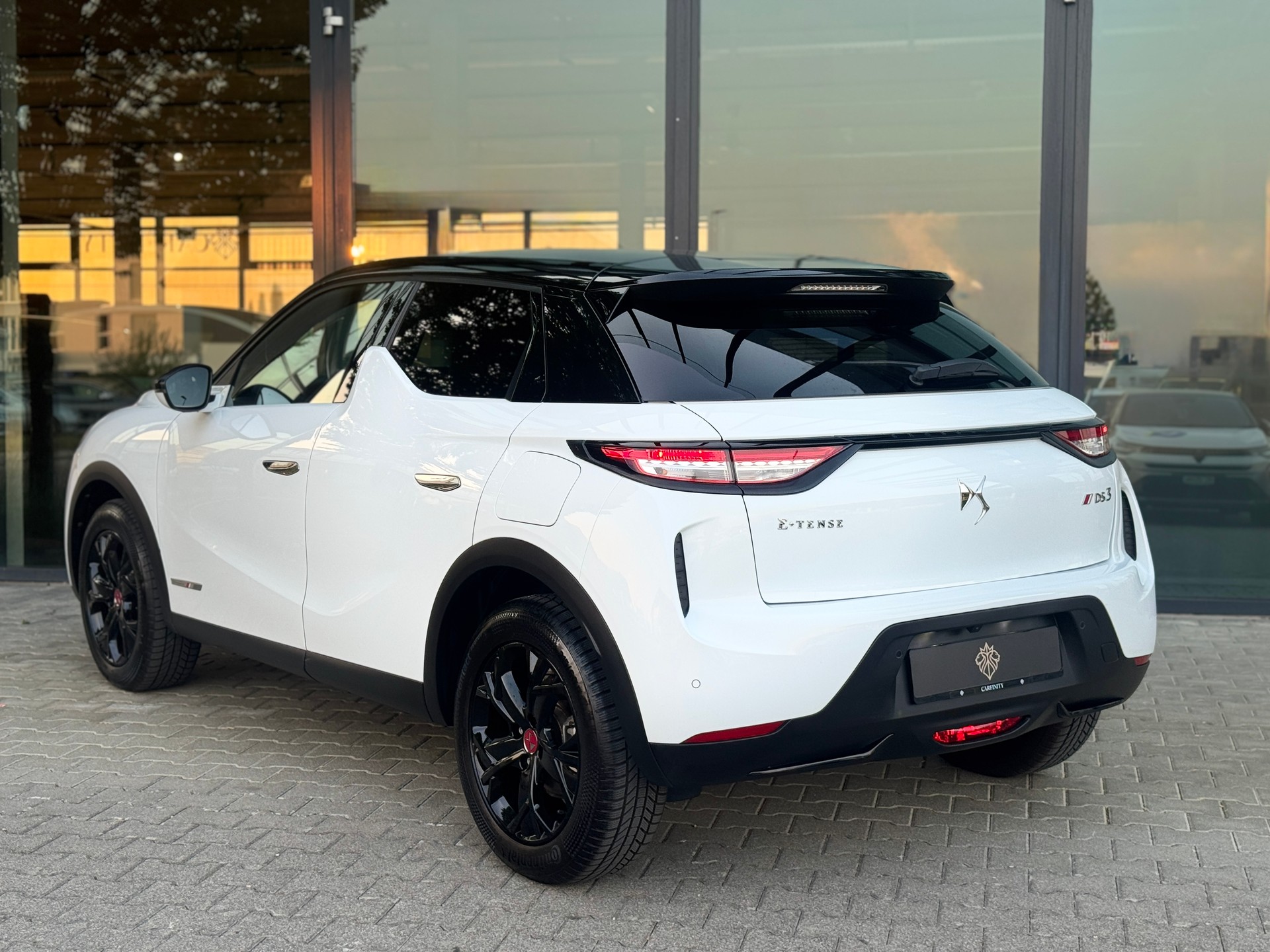 DS AUTOMOBILES DS 3 Crossback E-Tense 136 Performance Line-showroom-element-3