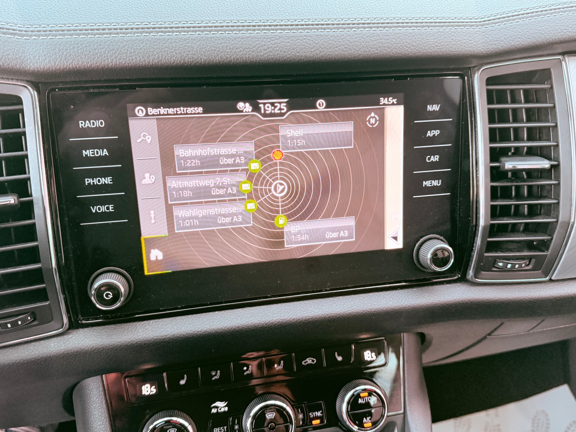 SKODA Kodiaq 2.0 TDI CR Ambition 4x4 DSG-image-13