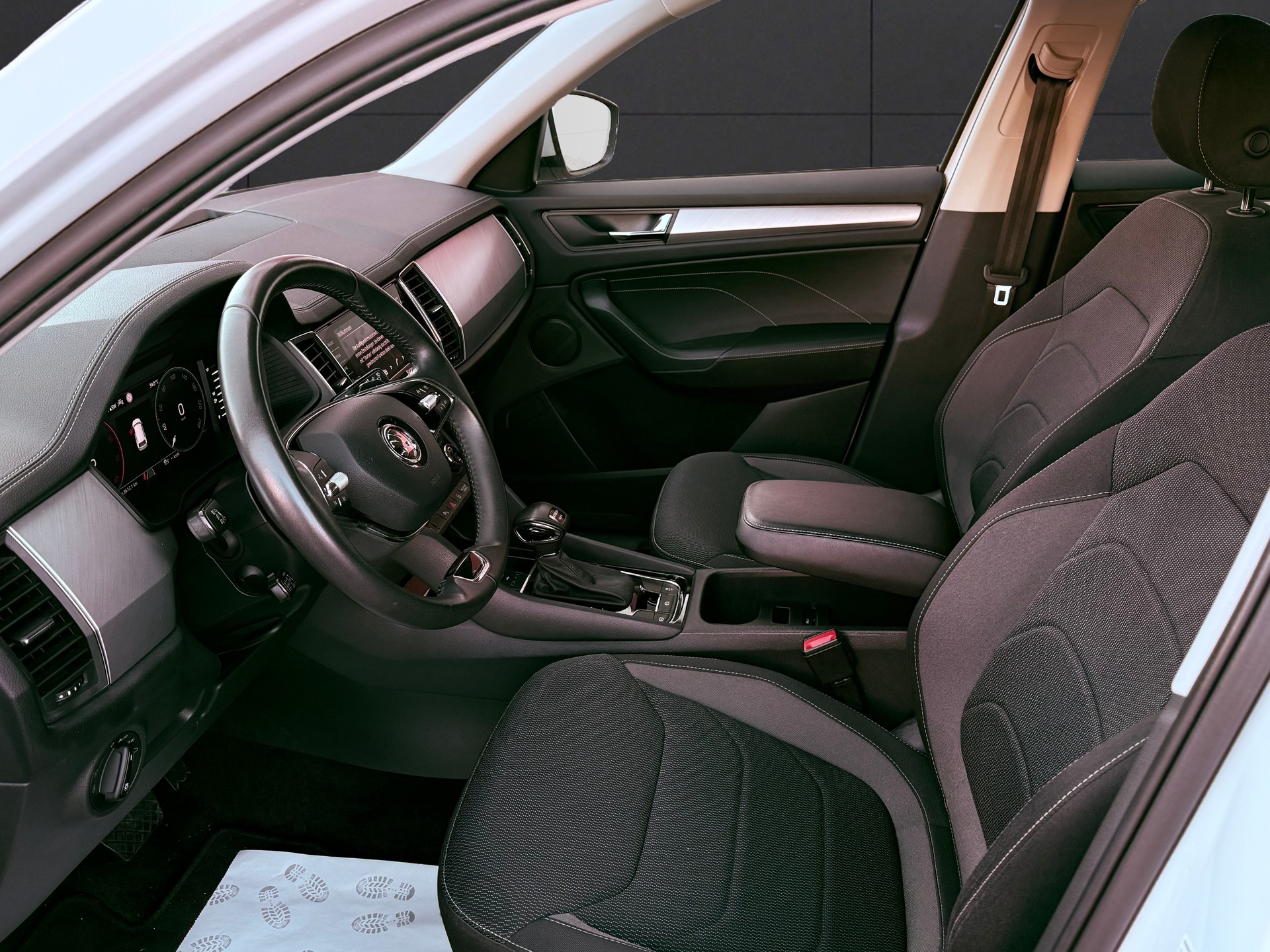 SKODA Kodiaq 2.0 TDI CR Ambition 4x4 DSG-image-23