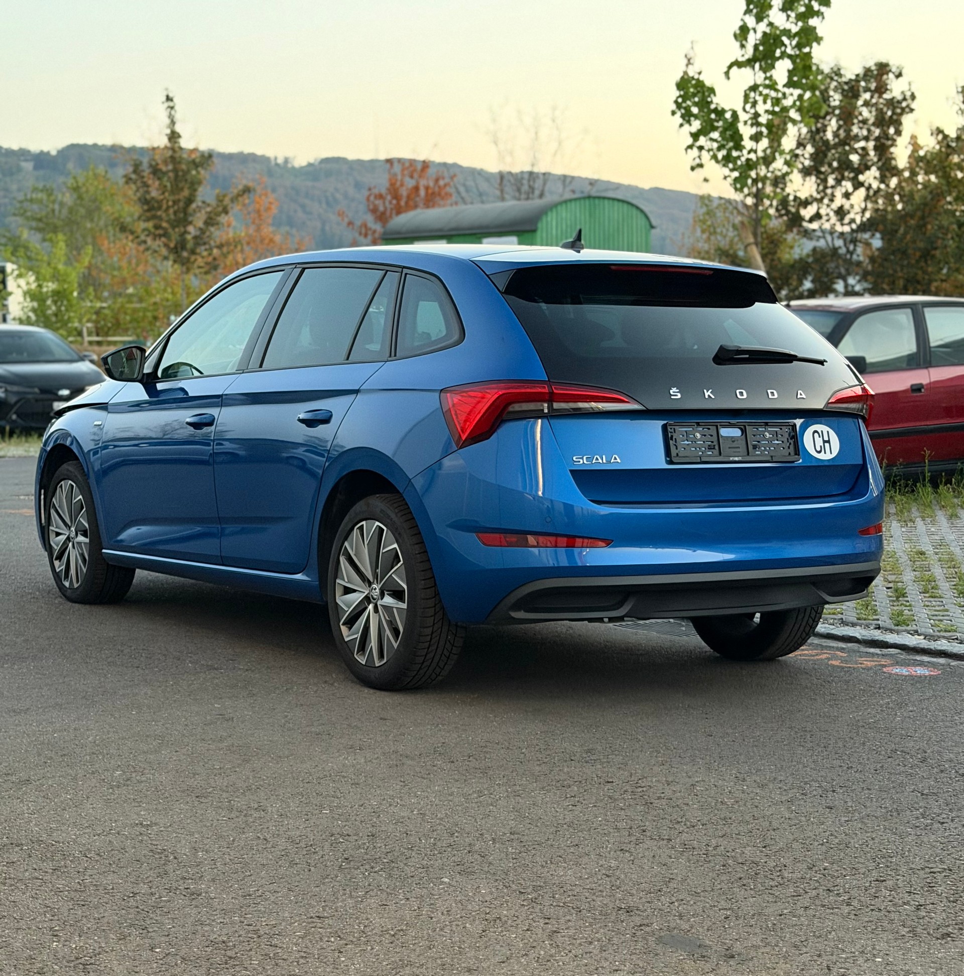 SKODA Scala 1.5 TSI ACT Ambition DSG LEASING FINANZIERUNG MÖGLICH-image-3