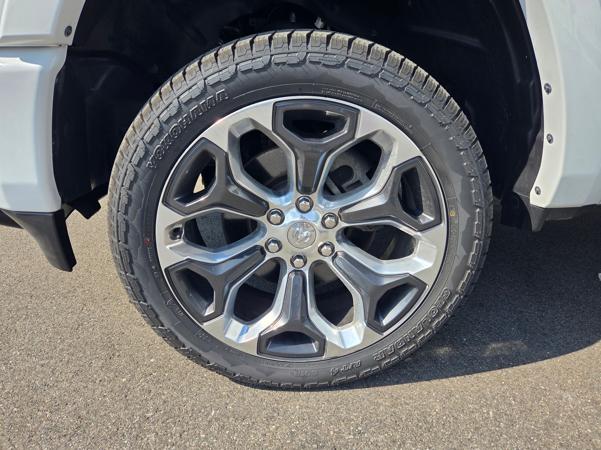 DODGE Ram 1500 5.7 V8 4x4 Limited 396PS / 3.5T AHK-image-20