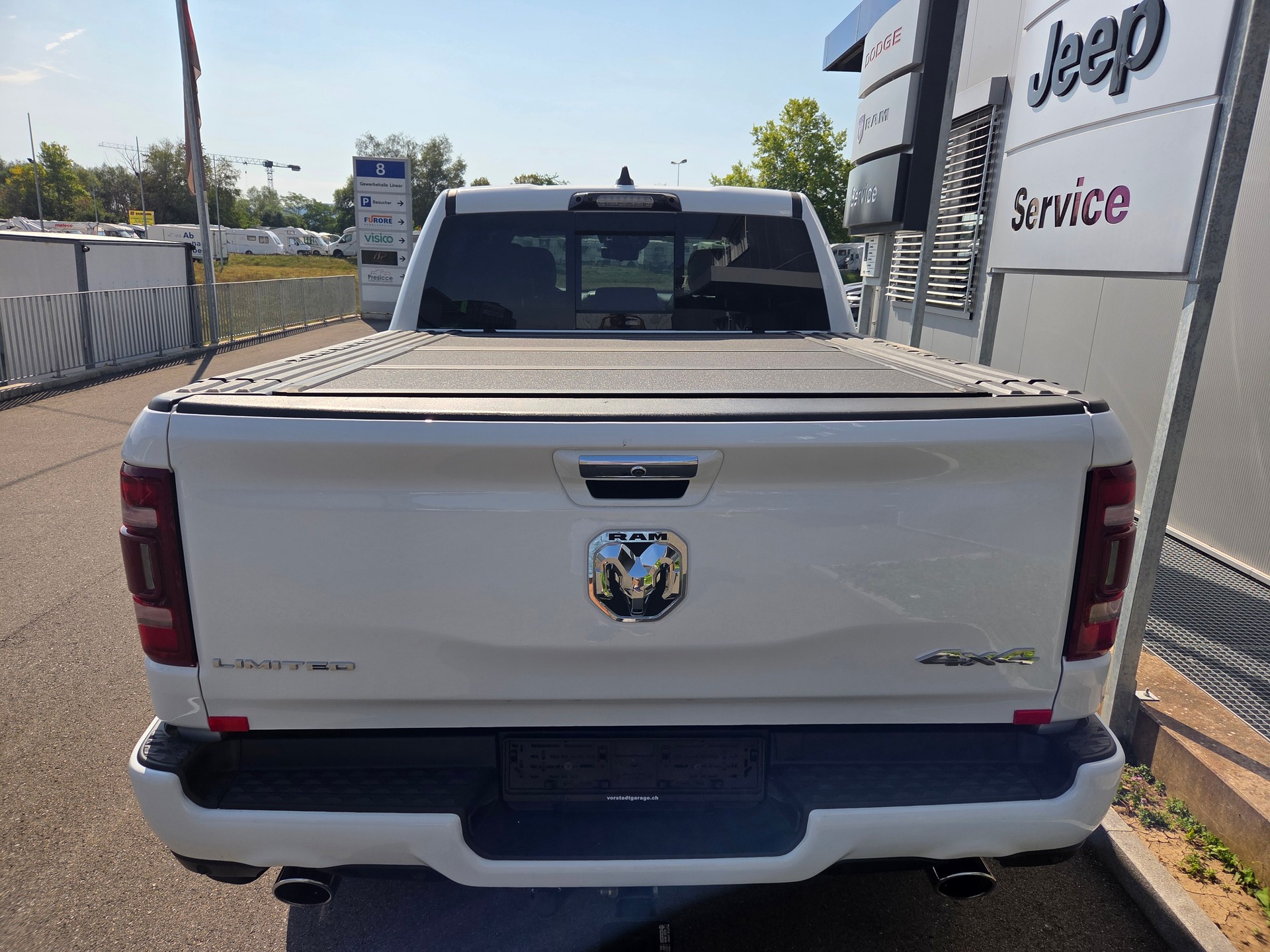 DODGE Ram 1500 5.7 V8 4x4 Limited 396PS / 3.5T AHK-showroom-element-3