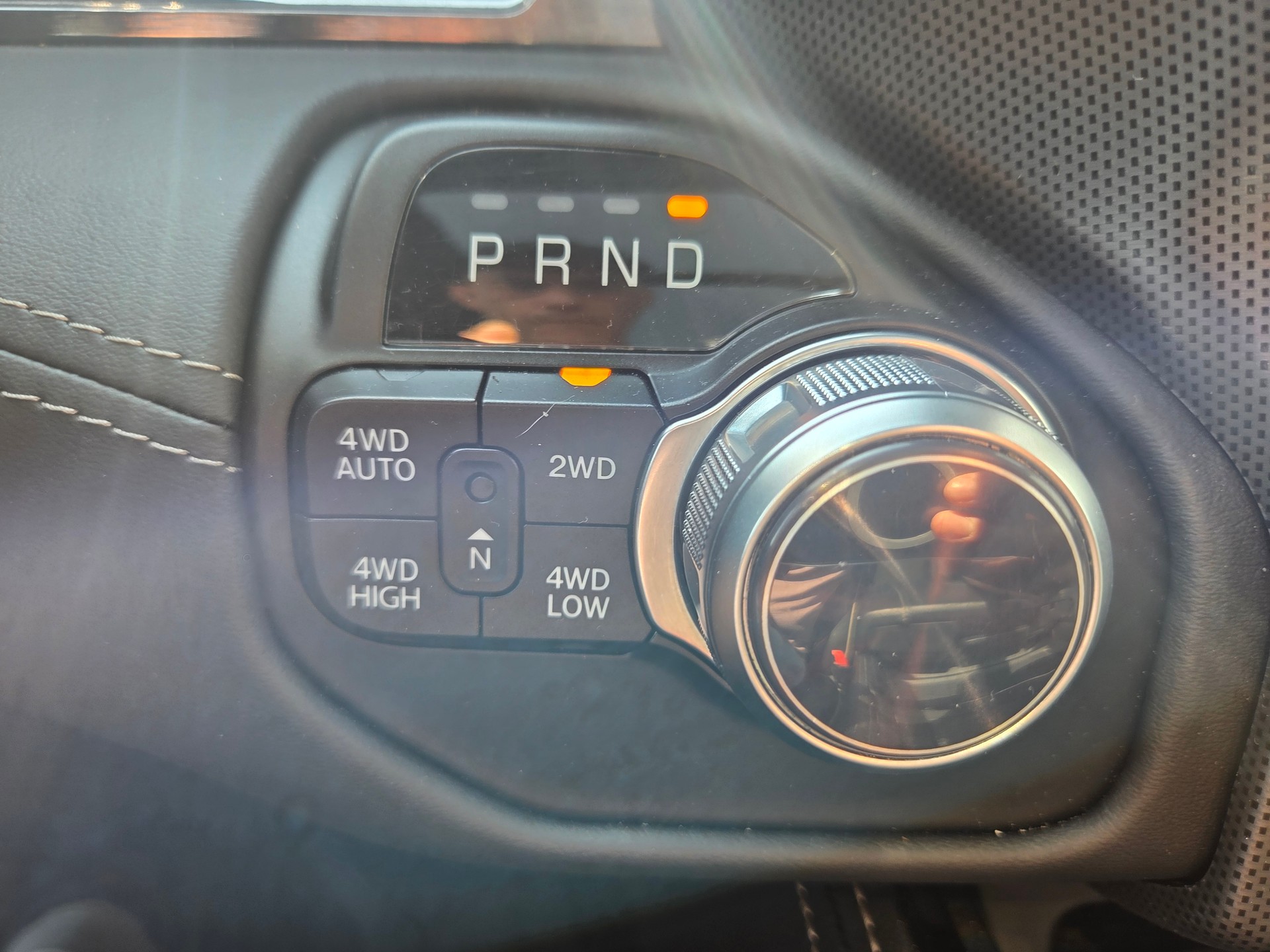 DODGE Ram 1500 5.7 V8 4x4 Limited 396PS / 3.5T AHK-image-17